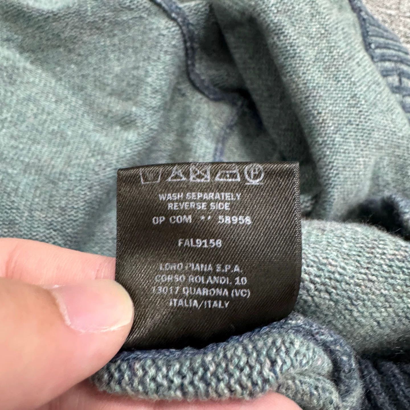 Loro Piana Loro Piana Cashmere V-Neck Cardigan Size XL Size US XL / EU 56 / 4 - 5 Thumbnail