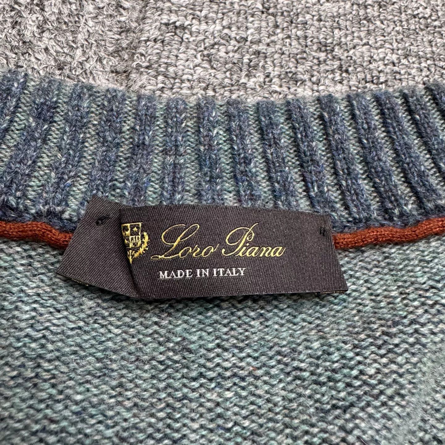 Loro Piana Loro Piana Cashmere V-Neck Cardigan Size XL Size US XL / EU 56 / 4 - 3 Thumbnail