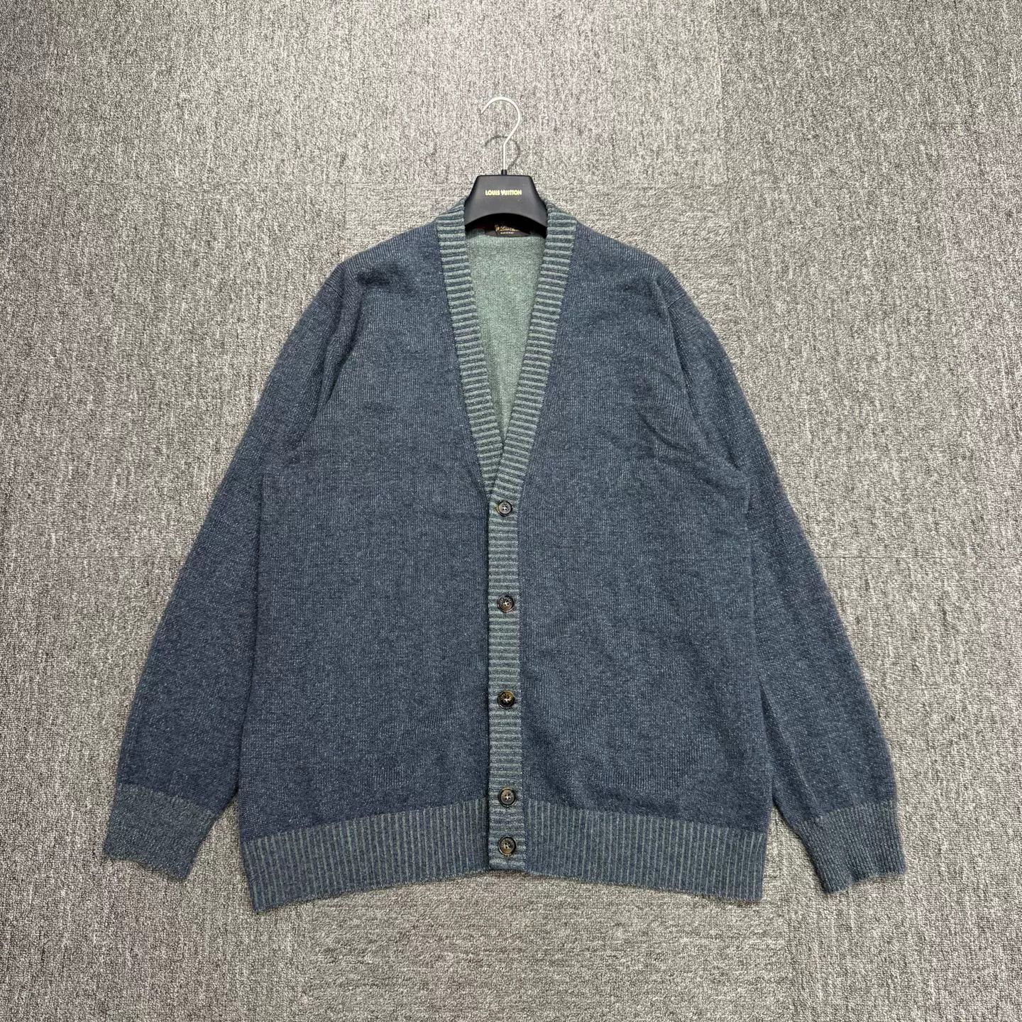 Loro Piana Loro Piana Cashmere V-Neck Cardigan Size XL Size US XL / EU 56 / 4 - 2 Thumbnail