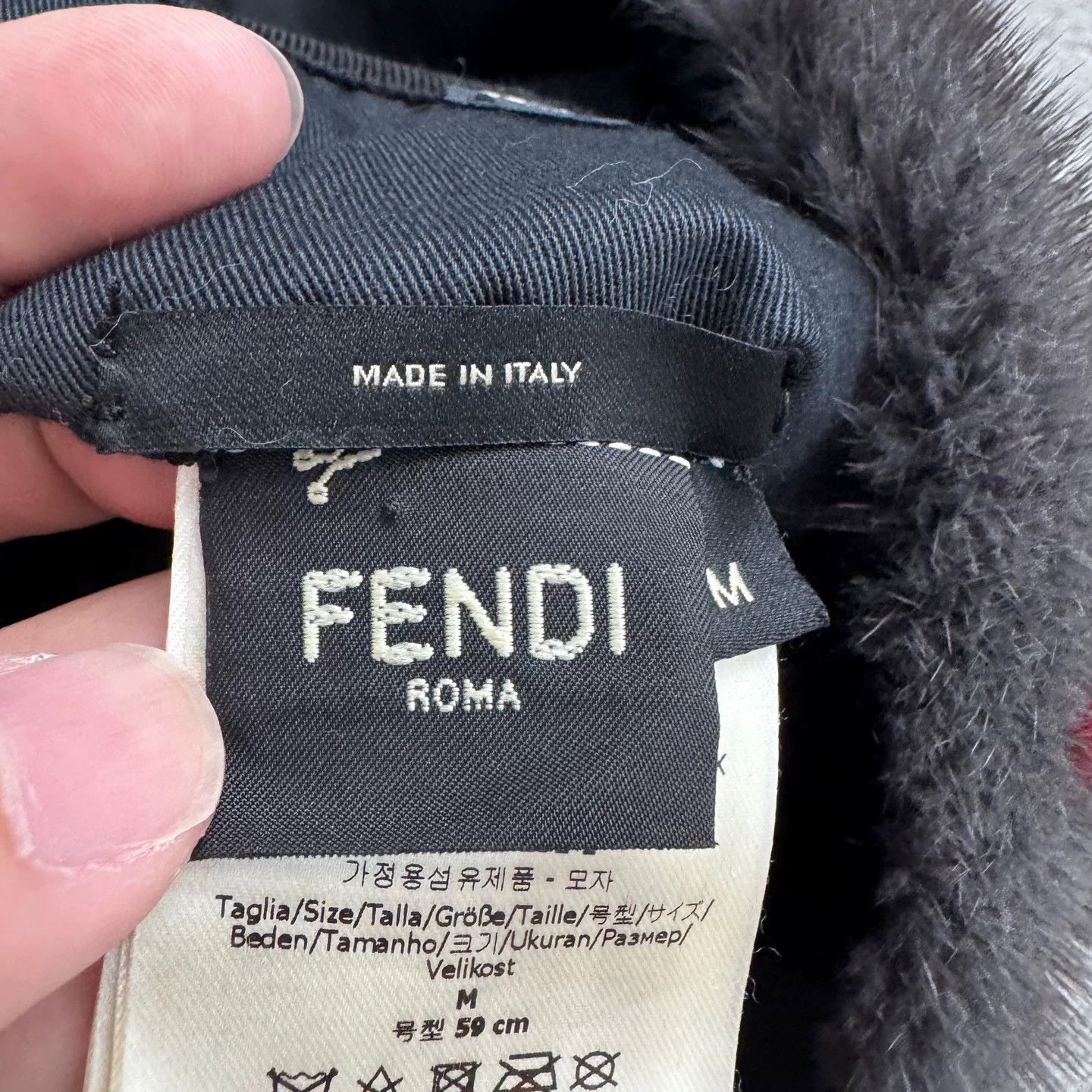 Fendi Fendi Mink Fur Bucket Hat One Size Size ONE SIZE - 4 Thumbnail