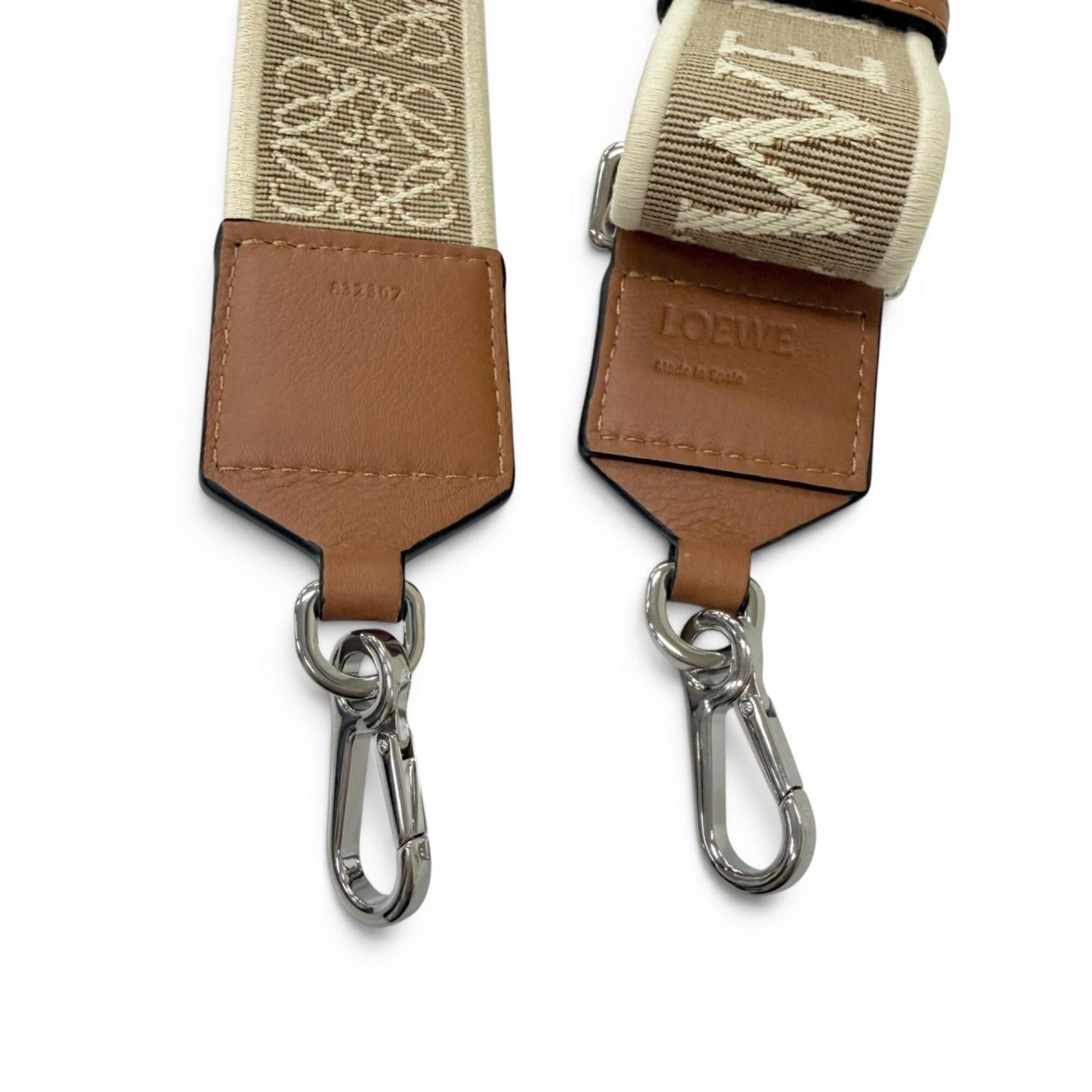 Loewe LOEWE C073T87X01 Canvas Leather Anagram Shoulder Strap Beige Brown Made in Spain Men's with Dust Bag Size ONE SIZE - 4 Thumbnail