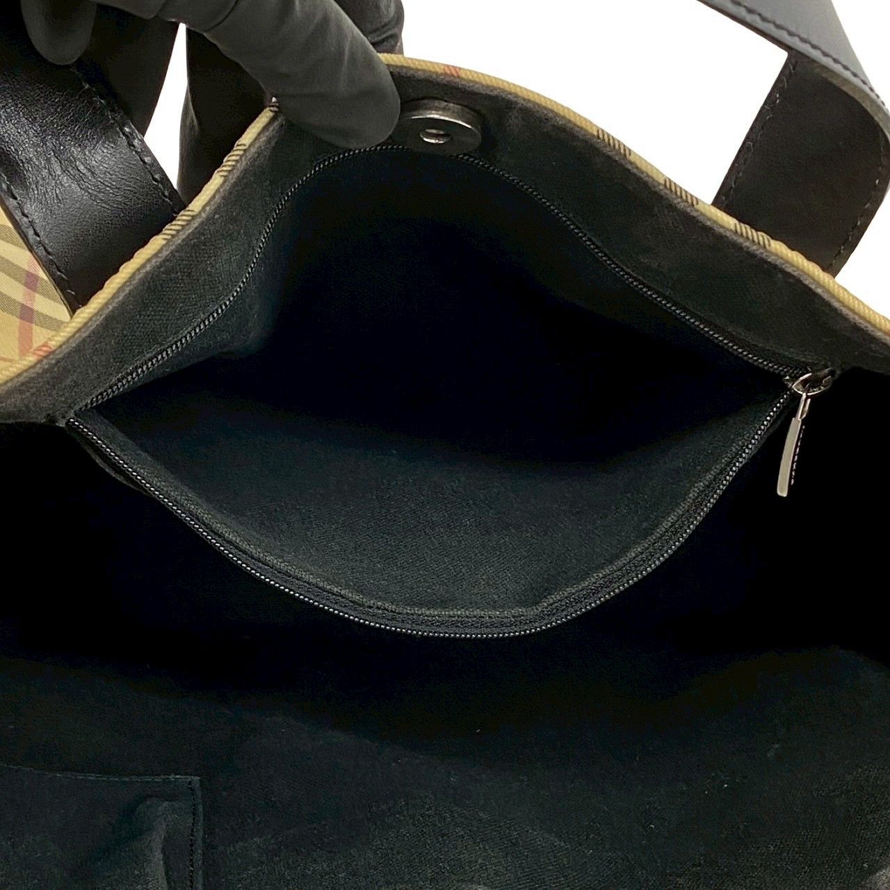 Burberry Burberry Burberry Leather Tote Bag Plastic / Synthetic Tote Bag DUTY FREE for USA Size ONE SIZE - 11 Thumbnail
