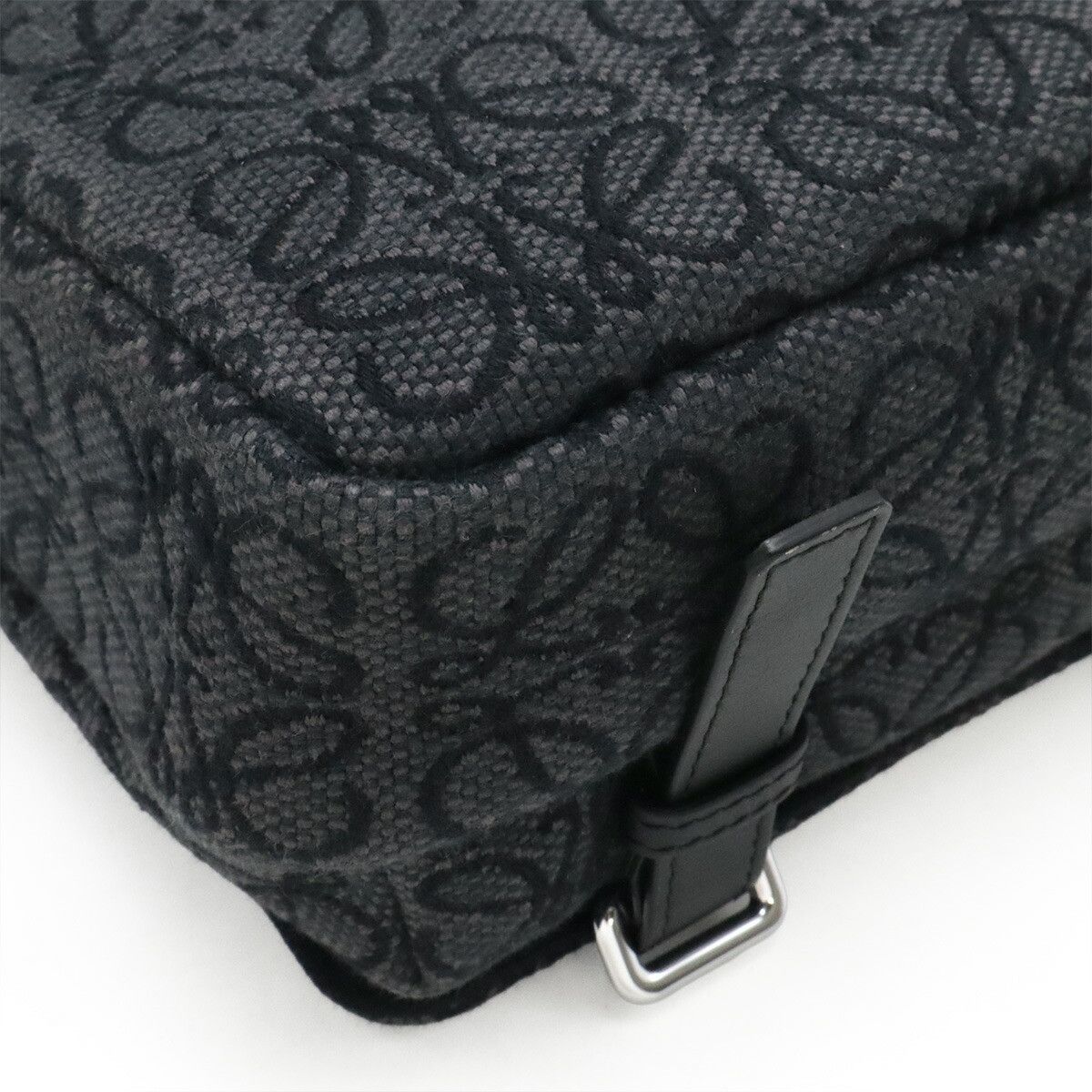 Loewe Loewe Loewe Repeat Anagram Canvas Shoulder Bag Textile Crossbody Bag DUTY FREE for USA Size ONE SIZE - 3 Thumbnail