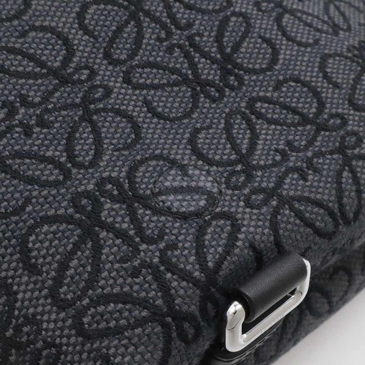 Loewe Loewe Loewe Repeat Anagram Canvas Shoulder Bag Textile Crossbody Bag DUTY FREE for USA Size ONE SIZE - 9 Thumbnail