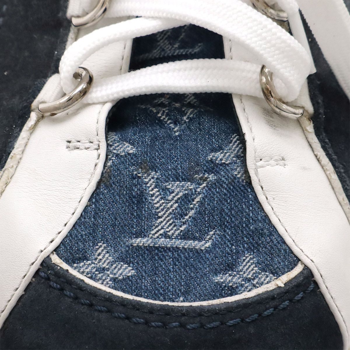 Louis Vuitton Louis Vuitton Louis Vuitton Monogram Denim Sneakers Textile Shoes DUTY FREE for USA Size ONE SIZE - 7 Thumbnail