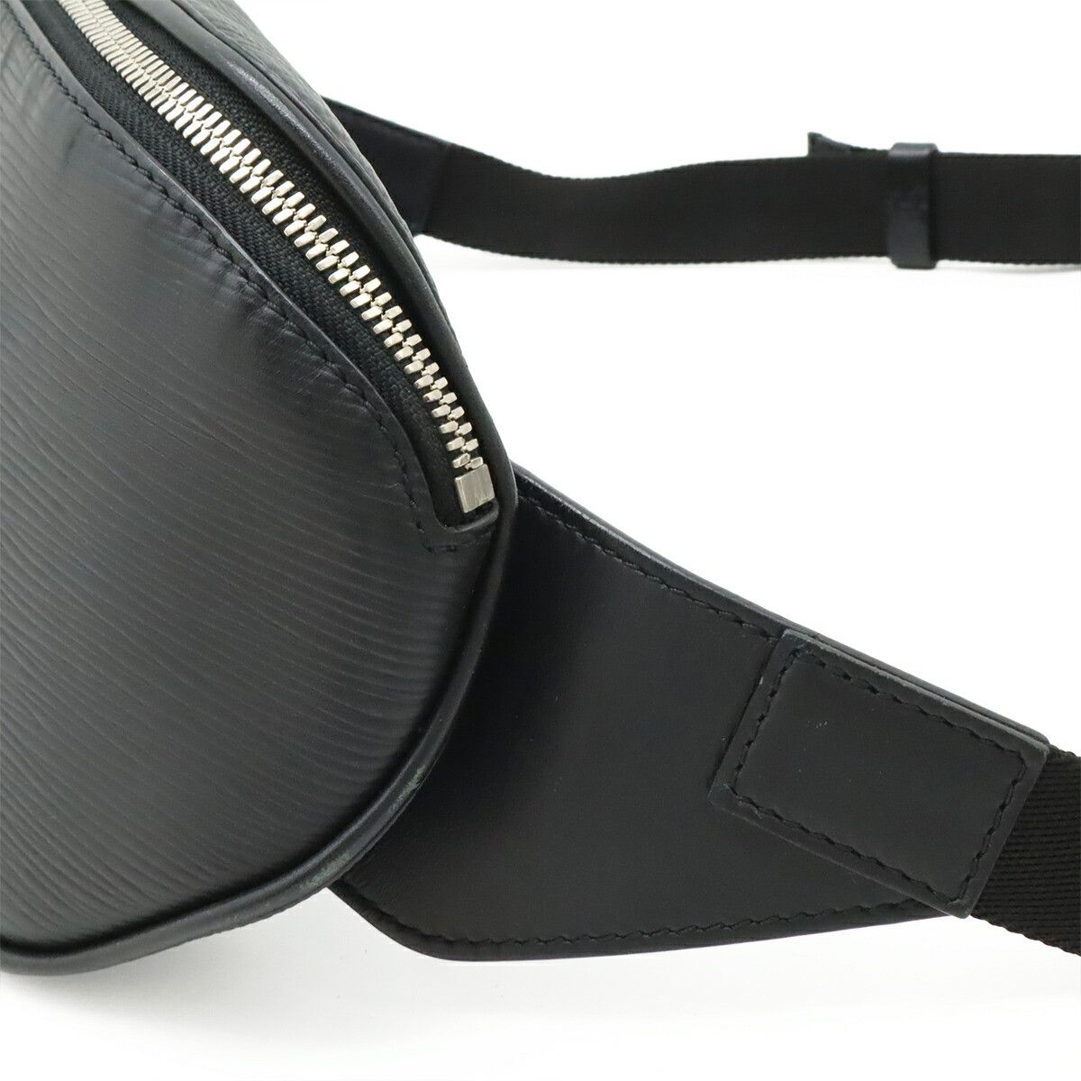 Louis Vuitton Louis Vuitton Louis Vuitton Epi waist bag Leather Belt Bag M53300 DUTY FREE for USA Size ONE SIZE - 4 Thumbnail