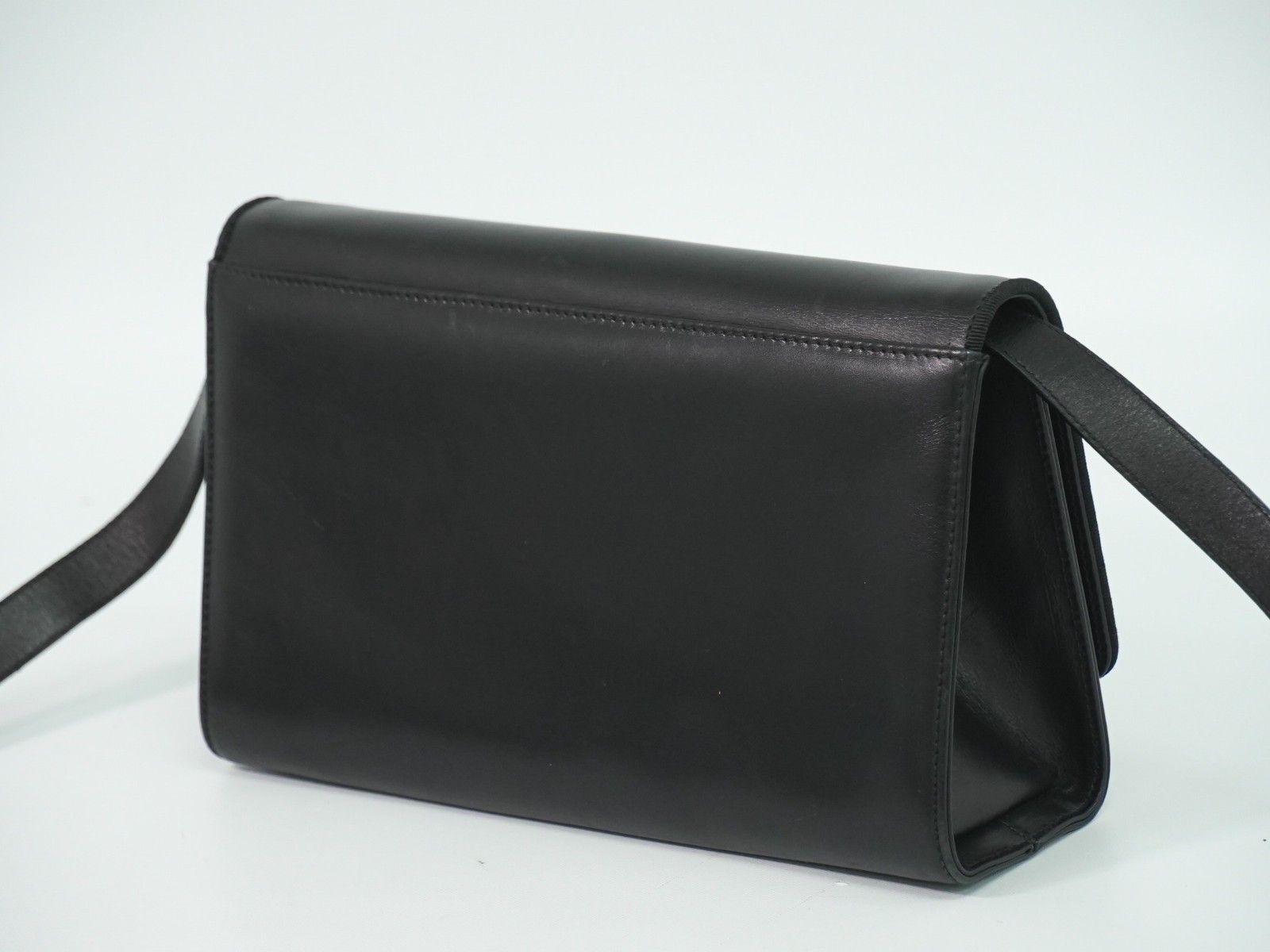 Salvatore Ferragamo Salvatore Ferragamo Gancini Shoulder Bag Leather Size ONE SIZE - 2 Thumbnail