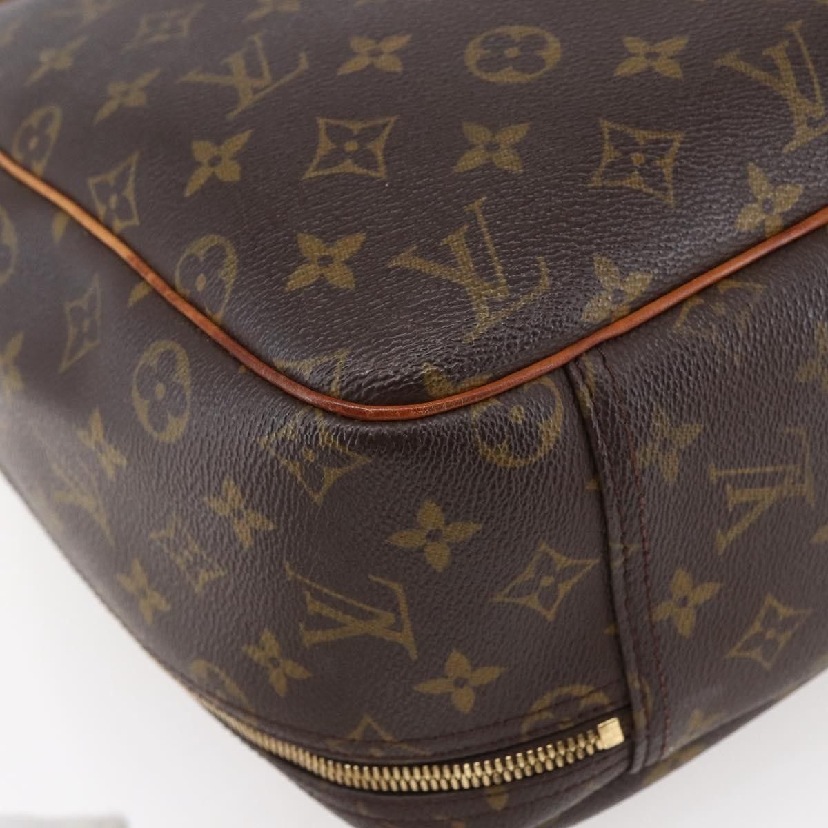 Louis Vuitton Louis Vuitton Excursion Handbag Monogram Canvas Size ONE SIZE - 9 Thumbnail