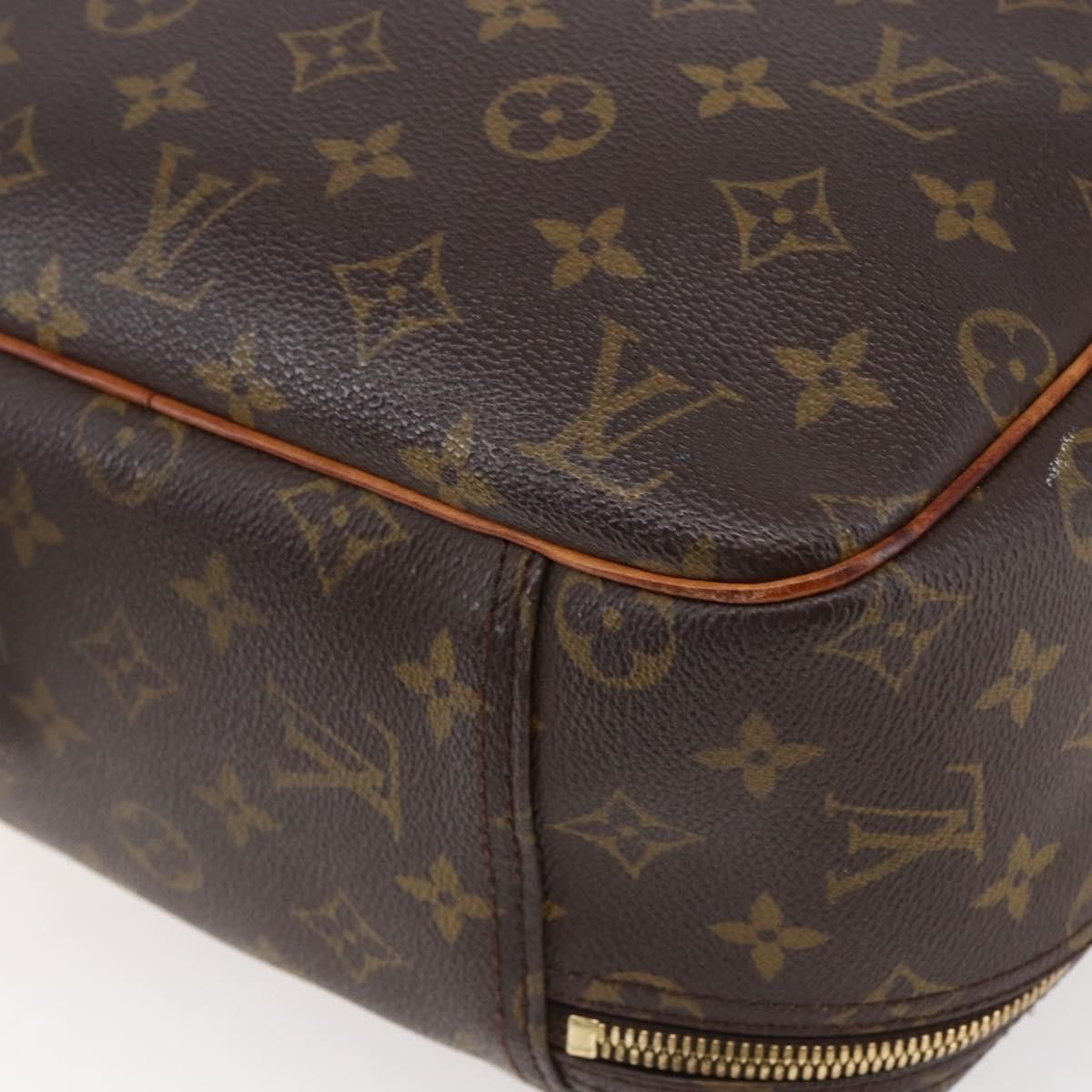 Louis Vuitton Louis Vuitton Excursion Handbag Monogram Canvas Size ONE SIZE - 12 Thumbnail