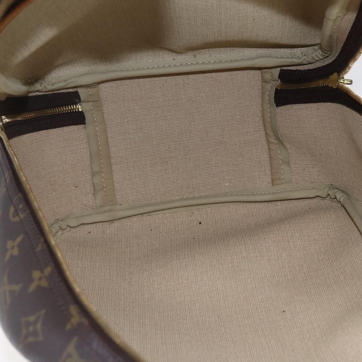 Louis Vuitton Louis Vuitton Excursion Handbag Monogram Canvas Size ONE SIZE - 5 Thumbnail