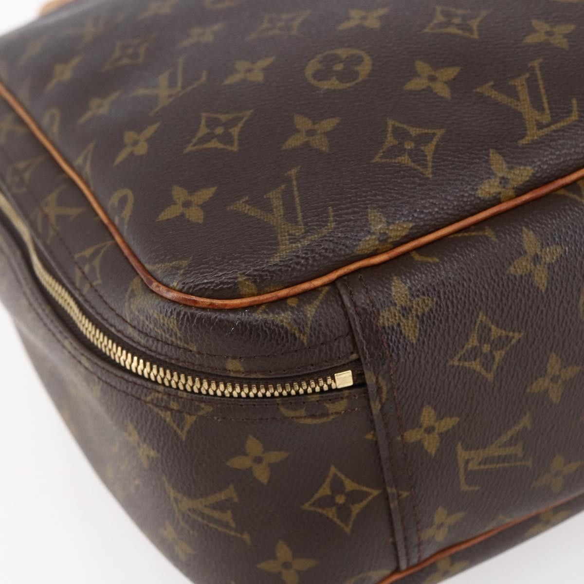 Louis Vuitton Louis Vuitton Excursion Handbag Monogram Canvas Size ONE SIZE - 11 Thumbnail