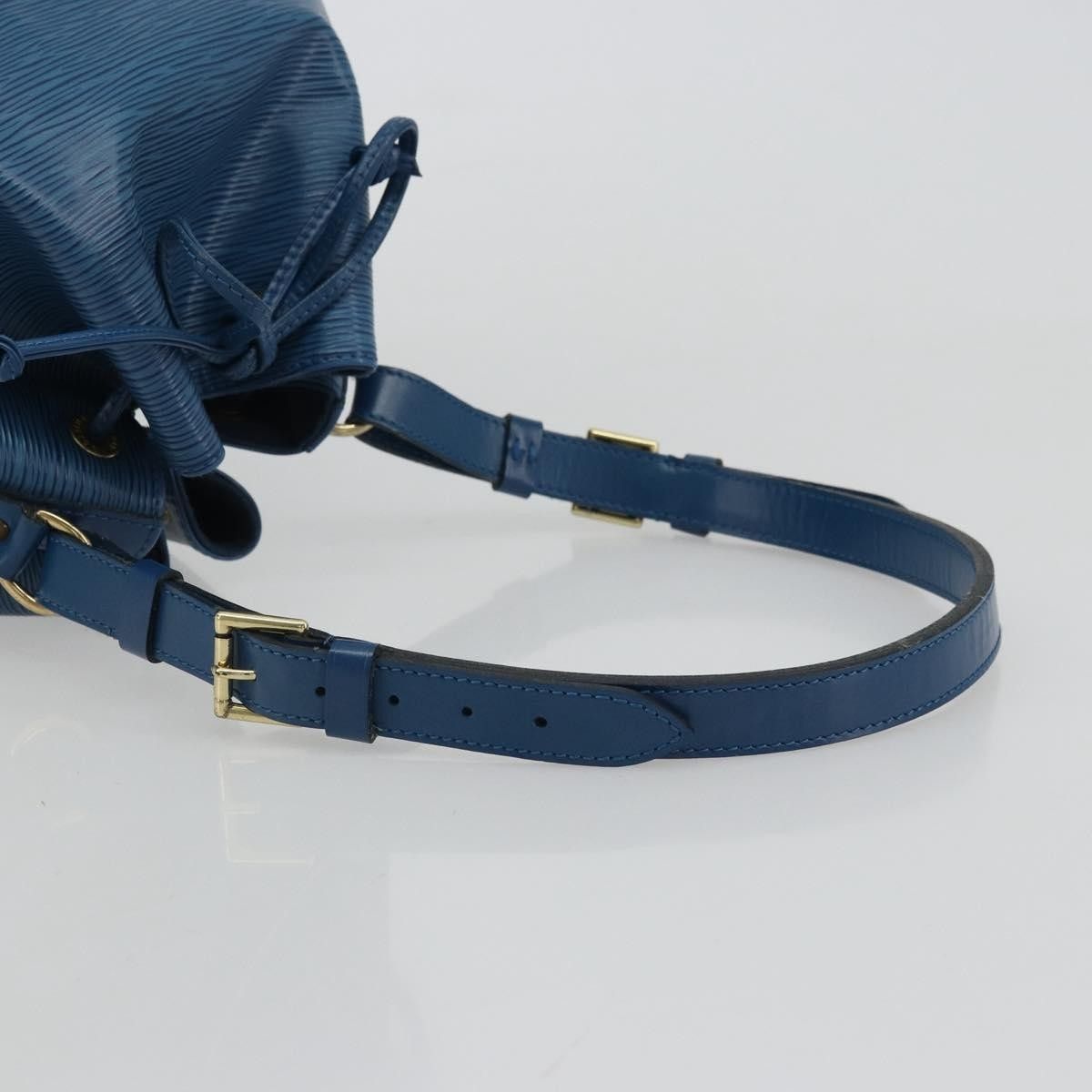 Louis Vuitton Louis Vuitton Petit Noe Handbag Epi Leather Size ONE SIZE - 16 Thumbnail