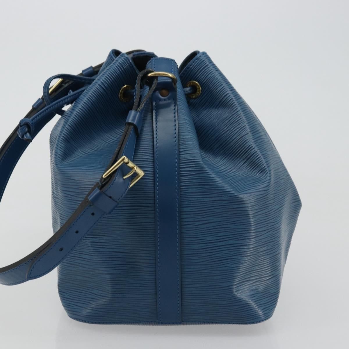 Louis Vuitton Louis Vuitton Petit Noe Handbag Epi Leather Size ONE SIZE - 3 Thumbnail