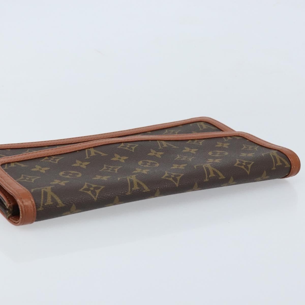 Louis Vuitton Louis Vuitton Dame Pochette Monogram Canvas Size ONE SIZE - 14 Thumbnail