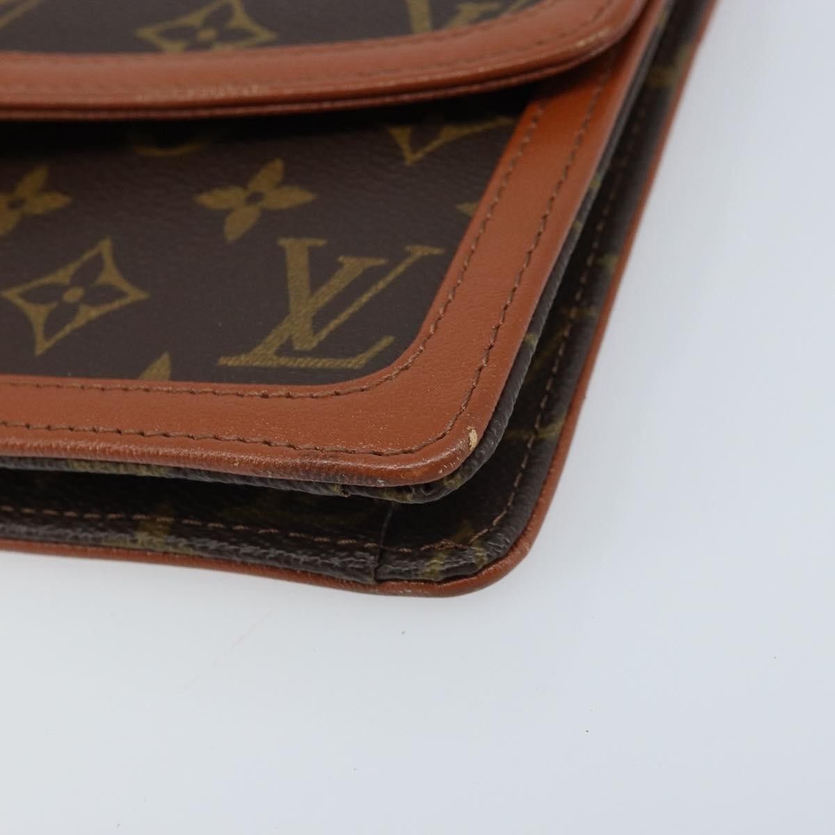 Louis Vuitton Louis Vuitton Dame Pochette Monogram Canvas Size ONE SIZE - 8 Thumbnail