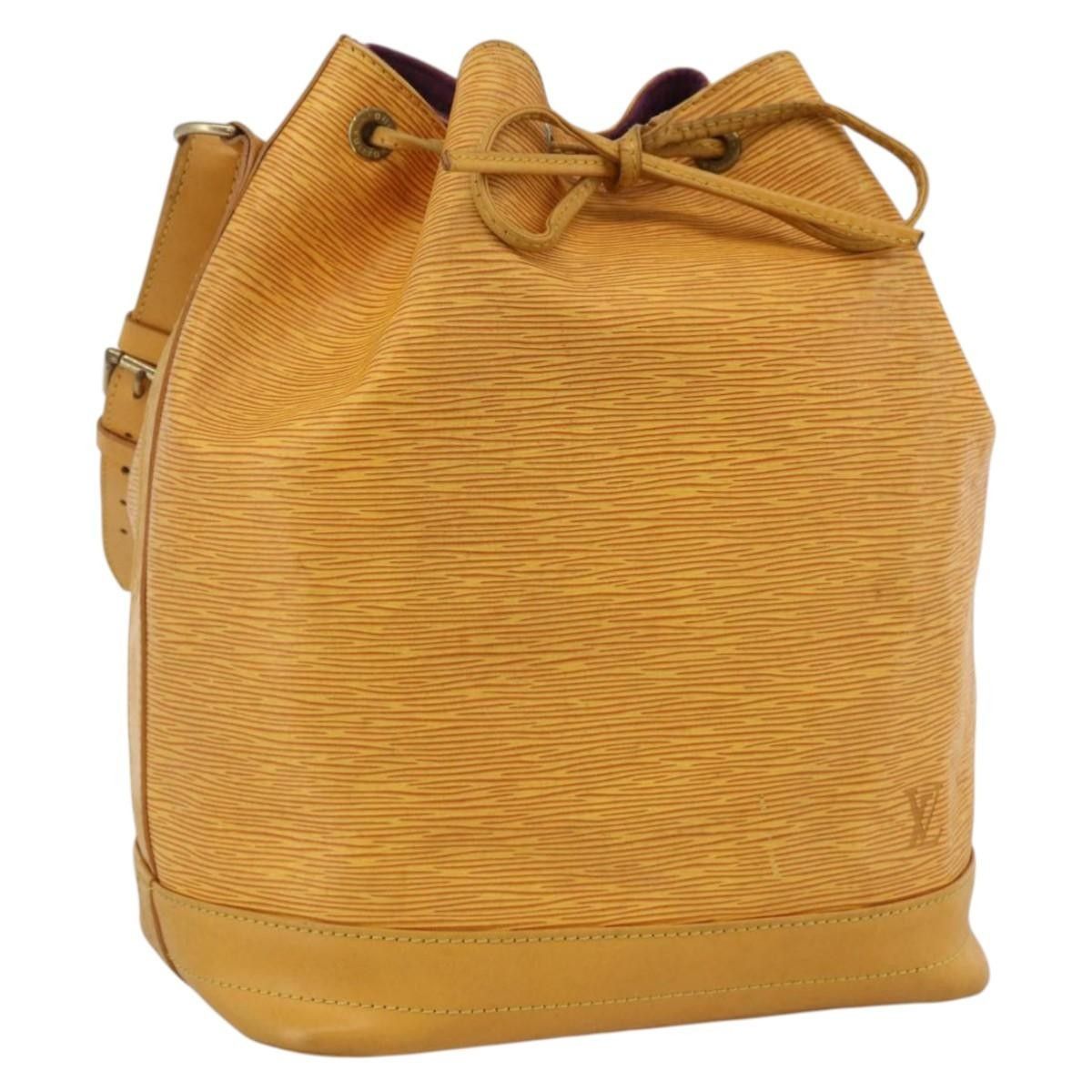 Louis Vuitton Louis Vuitton Noe Epi Leather Size ONE SIZE - 19 Thumbnail