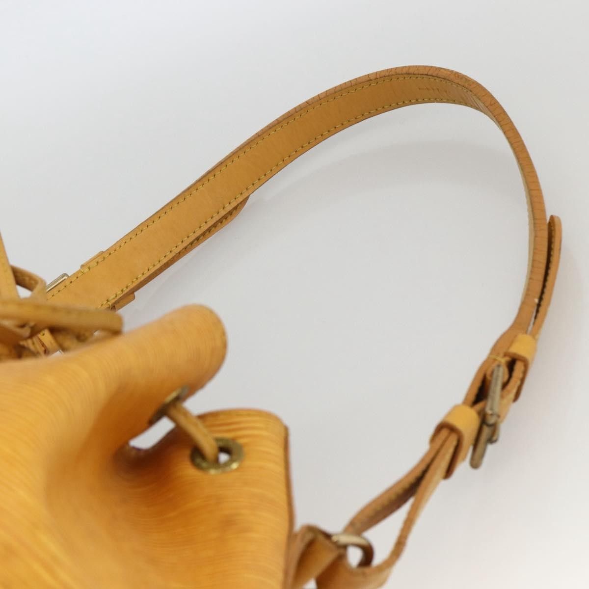 Louis Vuitton Louis Vuitton Noe Epi Leather Size ONE SIZE - 14 Thumbnail