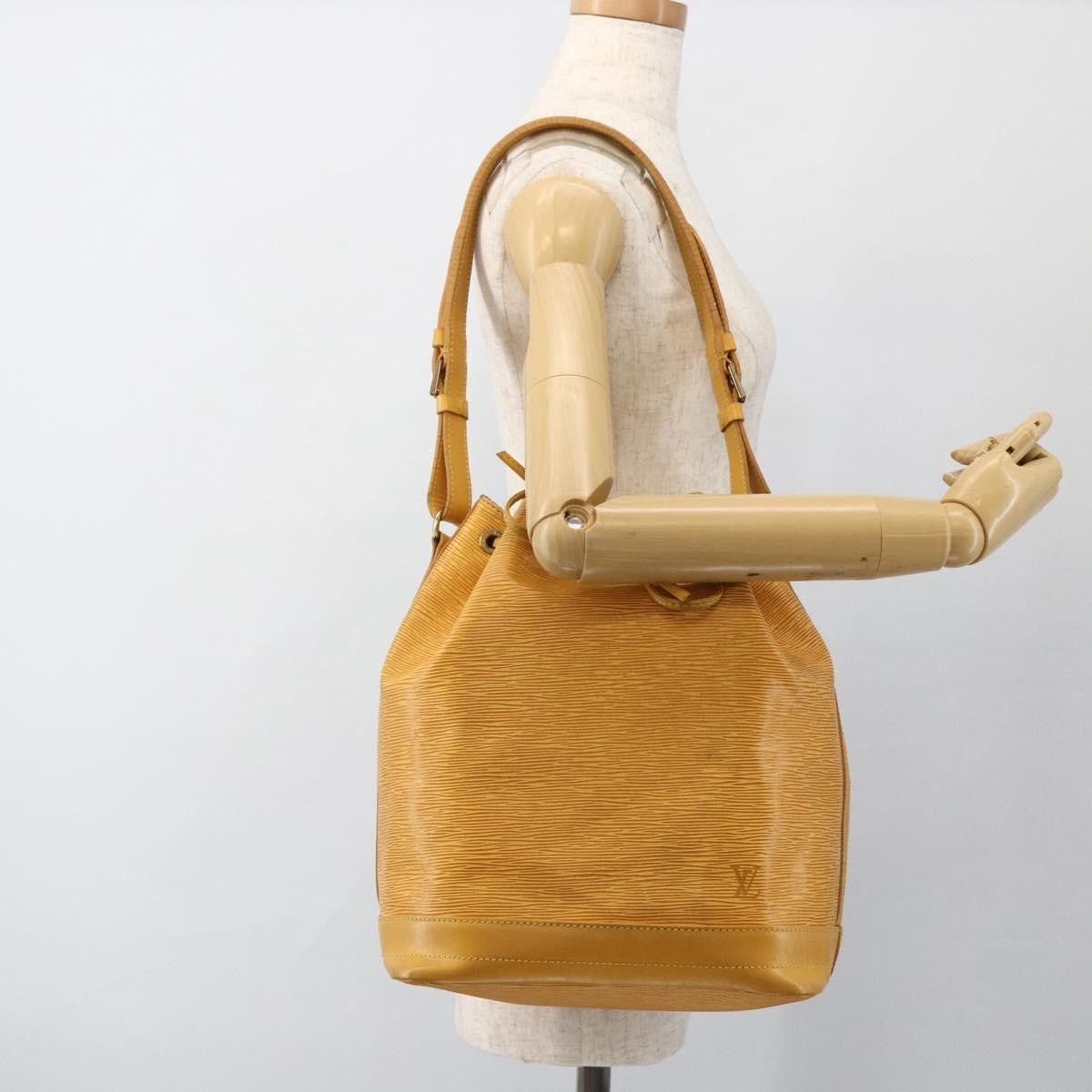 Louis Vuitton Louis Vuitton Noe Epi Leather Size ONE SIZE - 12 Thumbnail