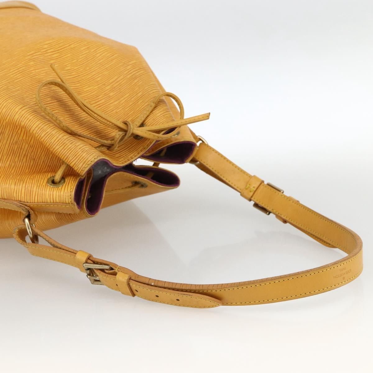 Louis Vuitton Louis Vuitton Noe Epi Leather Size ONE SIZE - 7 Thumbnail
