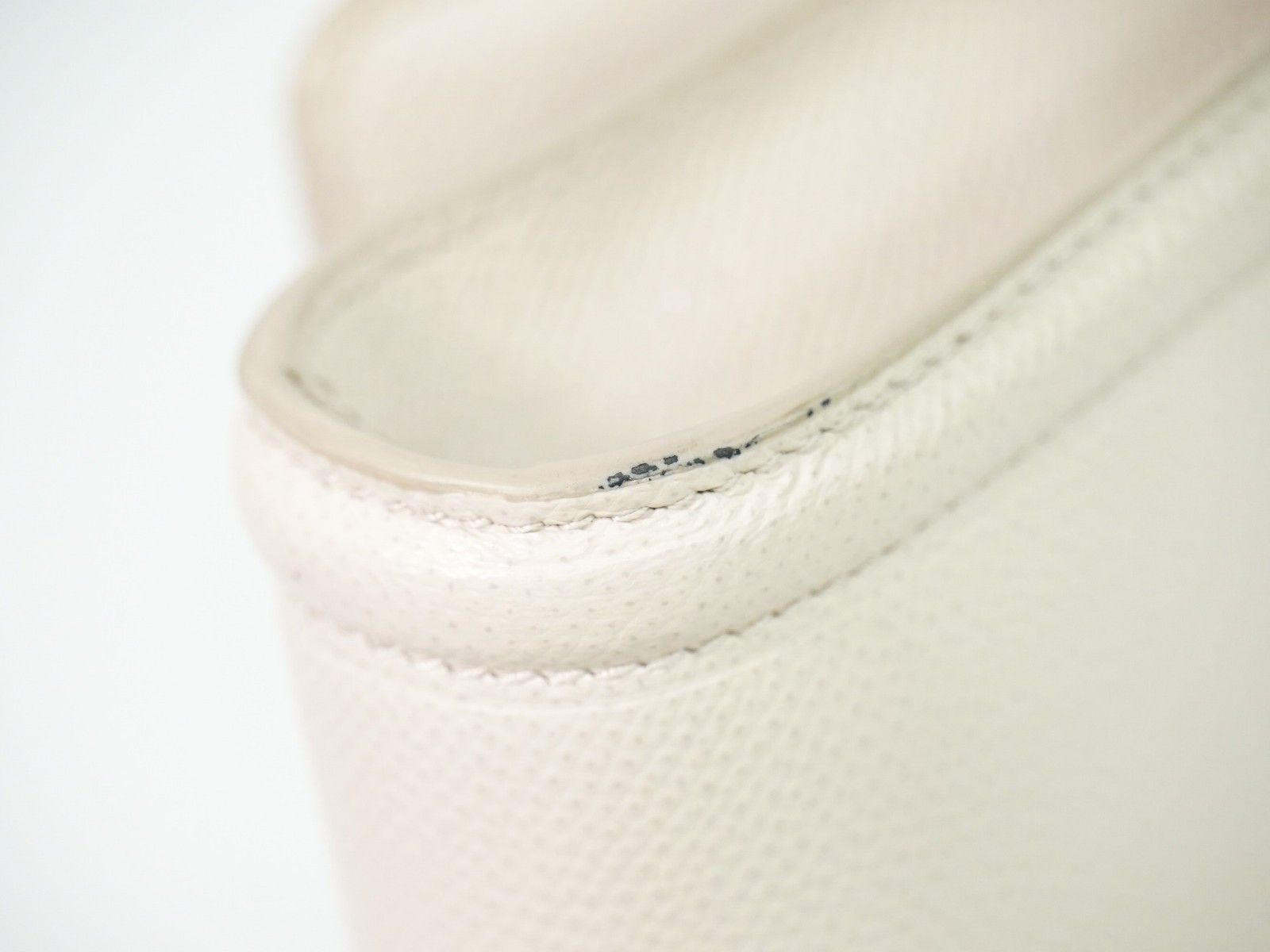 Salvatore Ferragamo Salvatore Ferragamo Vara Bow Chain Flap Leather Size ONE SIZE - 12 Thumbnail