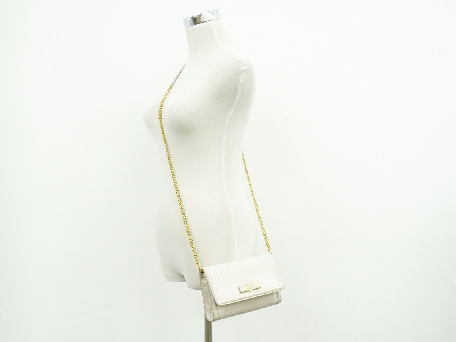 Salvatore Ferragamo Salvatore Ferragamo Vara Bow Chain Flap Leather Size ONE SIZE - 8 Thumbnail