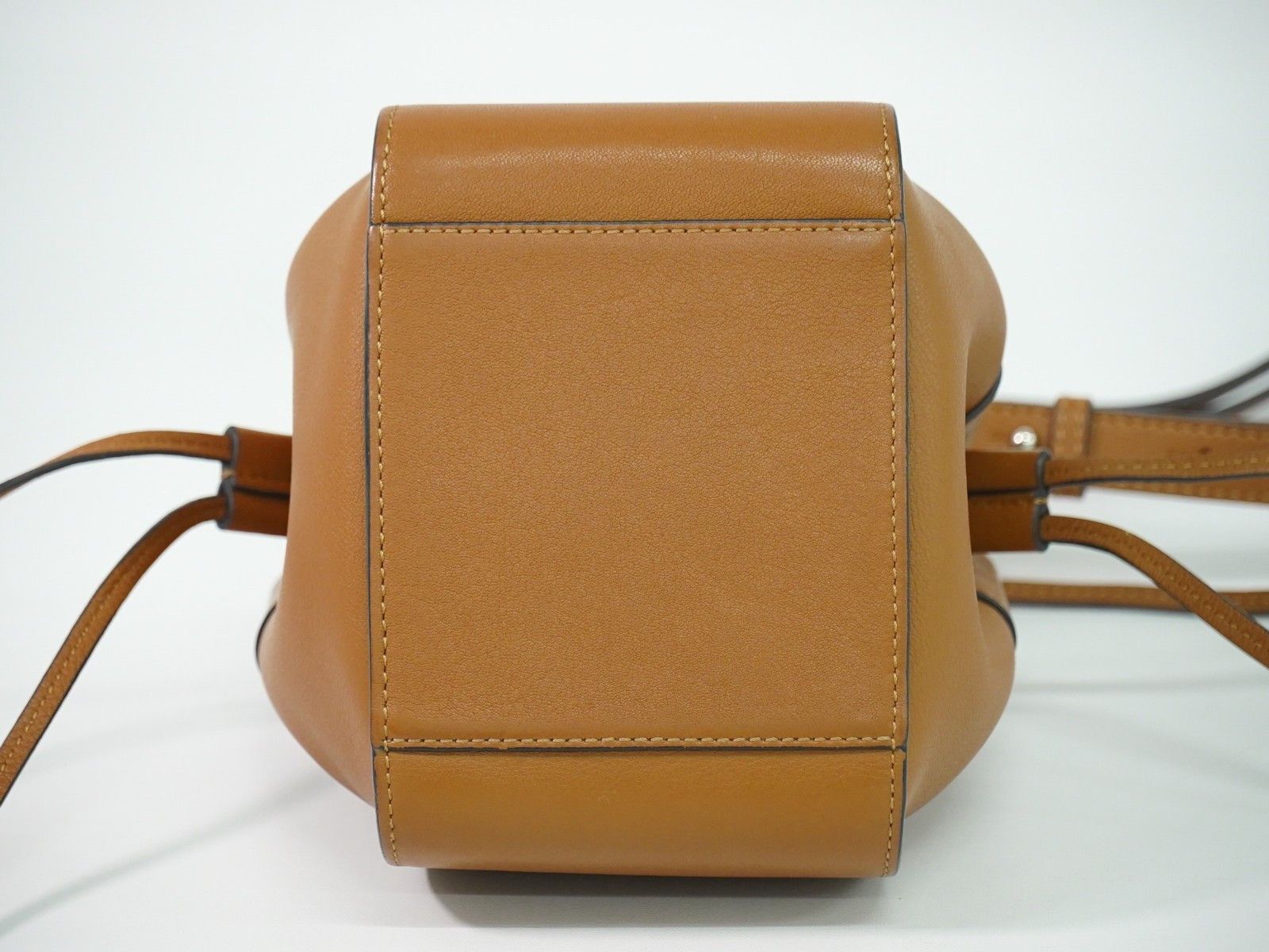 Loewe Loewe Hammock Drawstring Bag Leather Size ONE SIZE - 11 Thumbnail