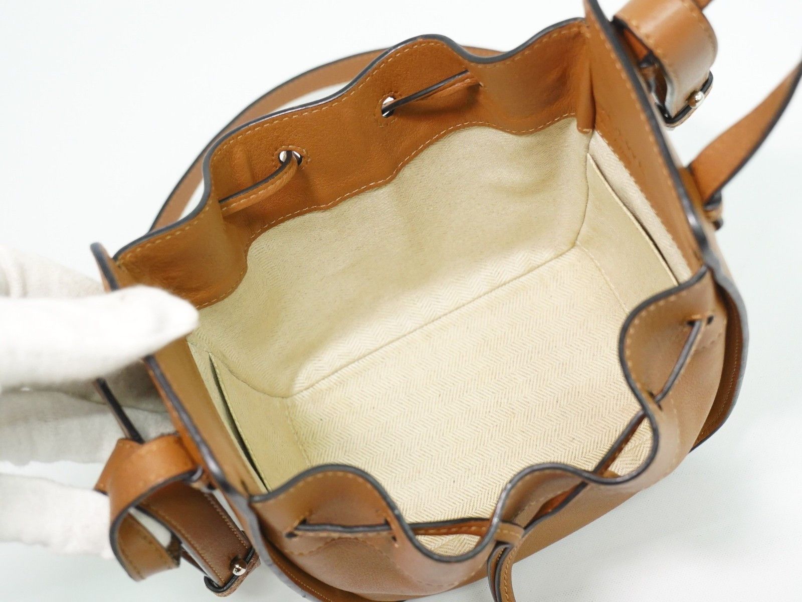 Loewe Loewe Hammock Drawstring Bag Leather Size ONE SIZE - 4 Thumbnail