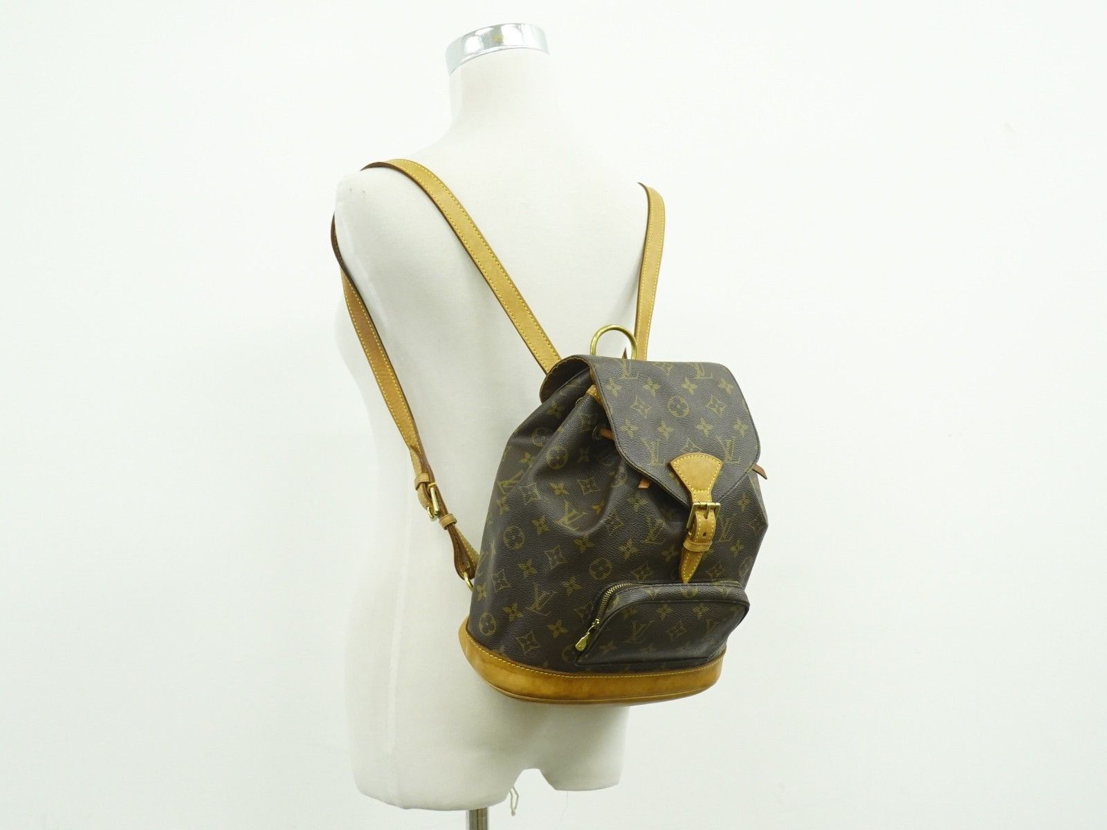Louis Vuitton Louis Vuitton Vintage Montsouris Backpack Monogram Canvas Size ONE SIZE - 12 Thumbnail