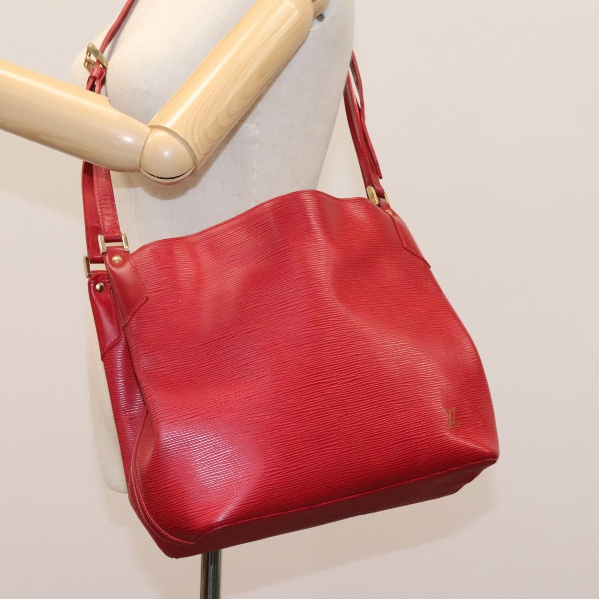 Louis Vuitton Louis Vuitton Mandara Handbag Epi Leather Size ONE SIZE - 15 Thumbnail