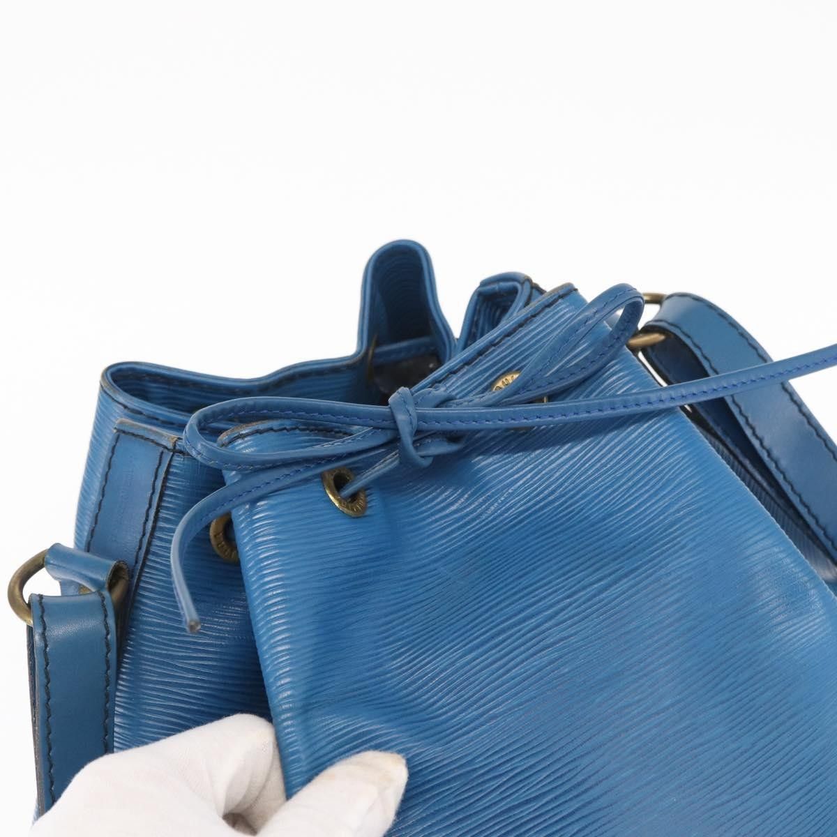 Louis Vuitton Louis Vuitton Petit Noe Epi Leather Size ONE SIZE - 16 Thumbnail