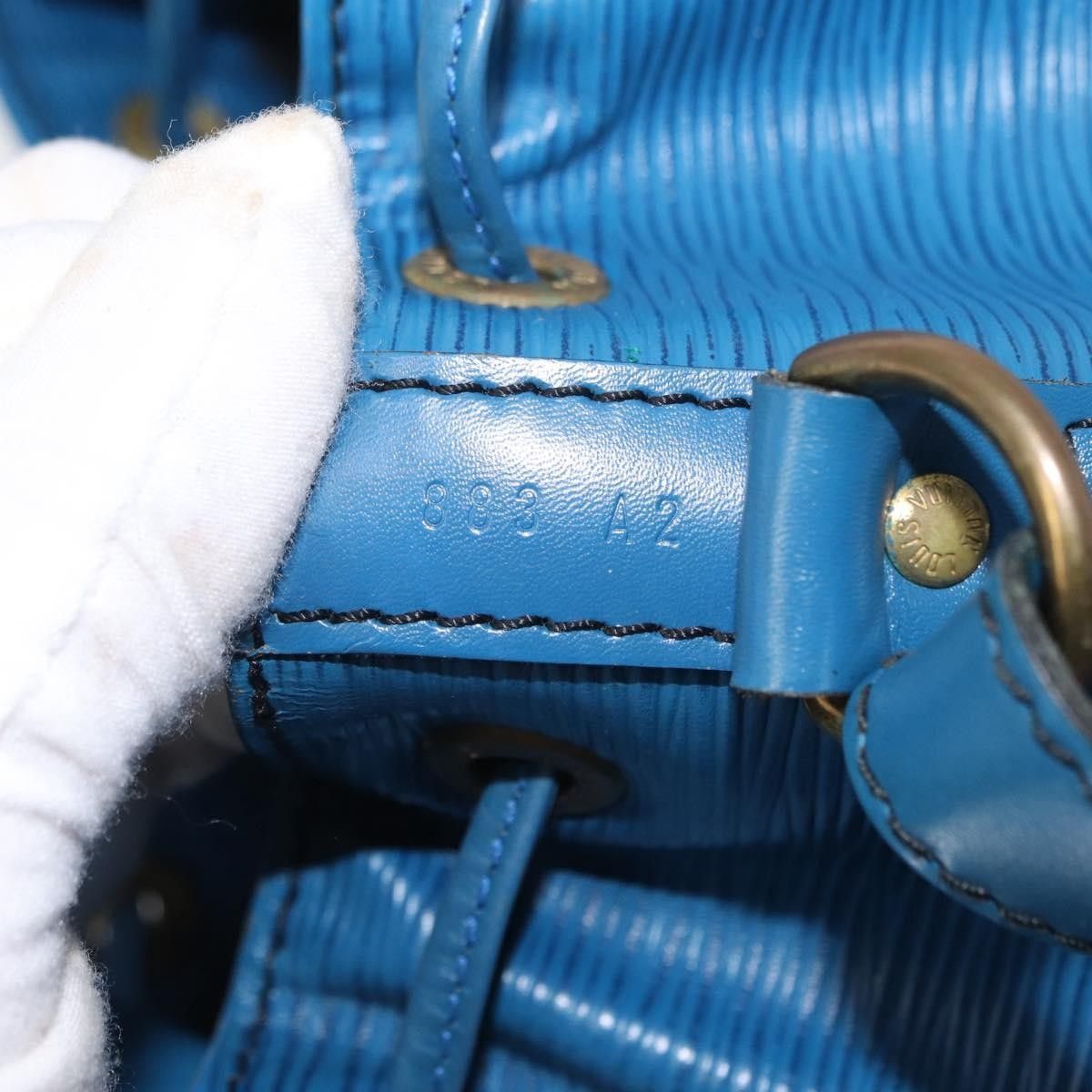 Louis Vuitton Louis Vuitton Petit Noe Epi Leather Size ONE SIZE - 7 Thumbnail