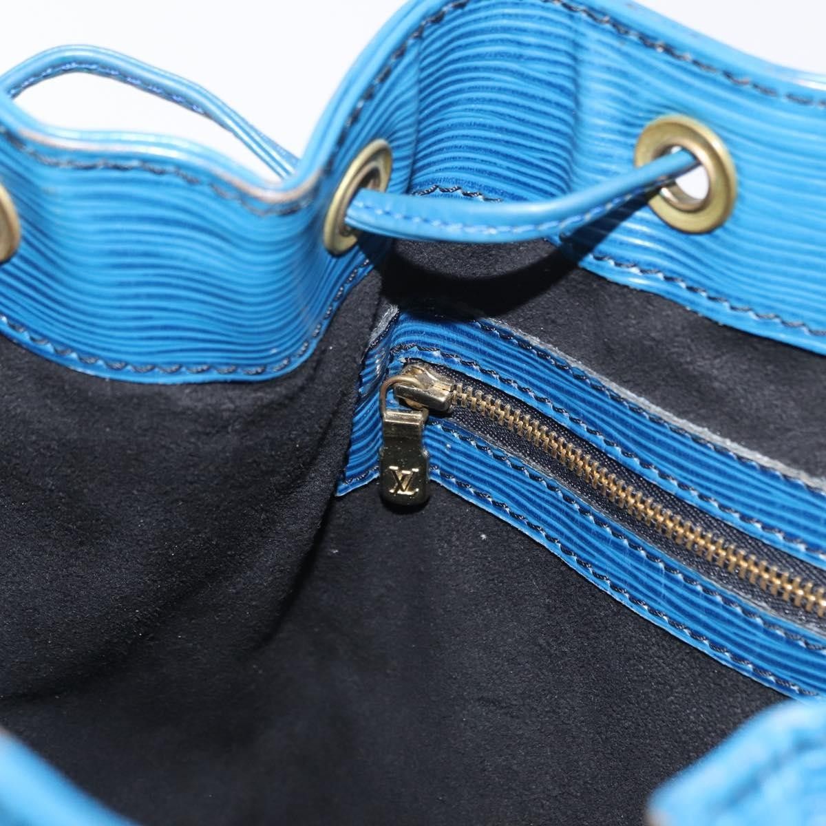 Louis Vuitton Louis Vuitton Petit Noe Epi Leather Size ONE SIZE - 19 Thumbnail