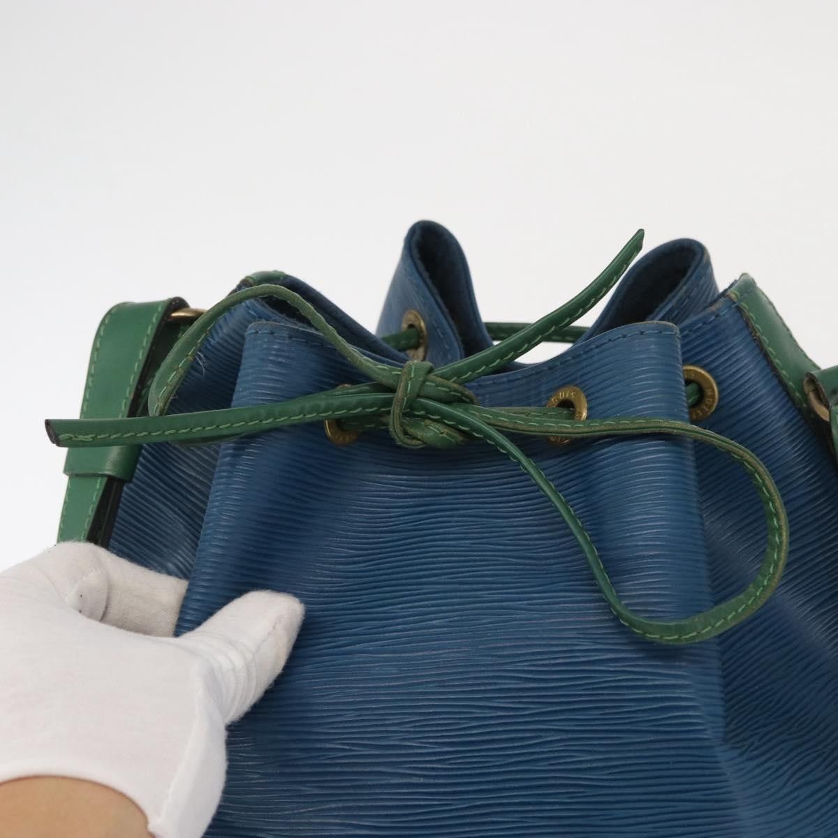 Louis Vuitton Louis Vuitton Bicolor Noe Epi Leather Size ONE SIZE - 17 Thumbnail