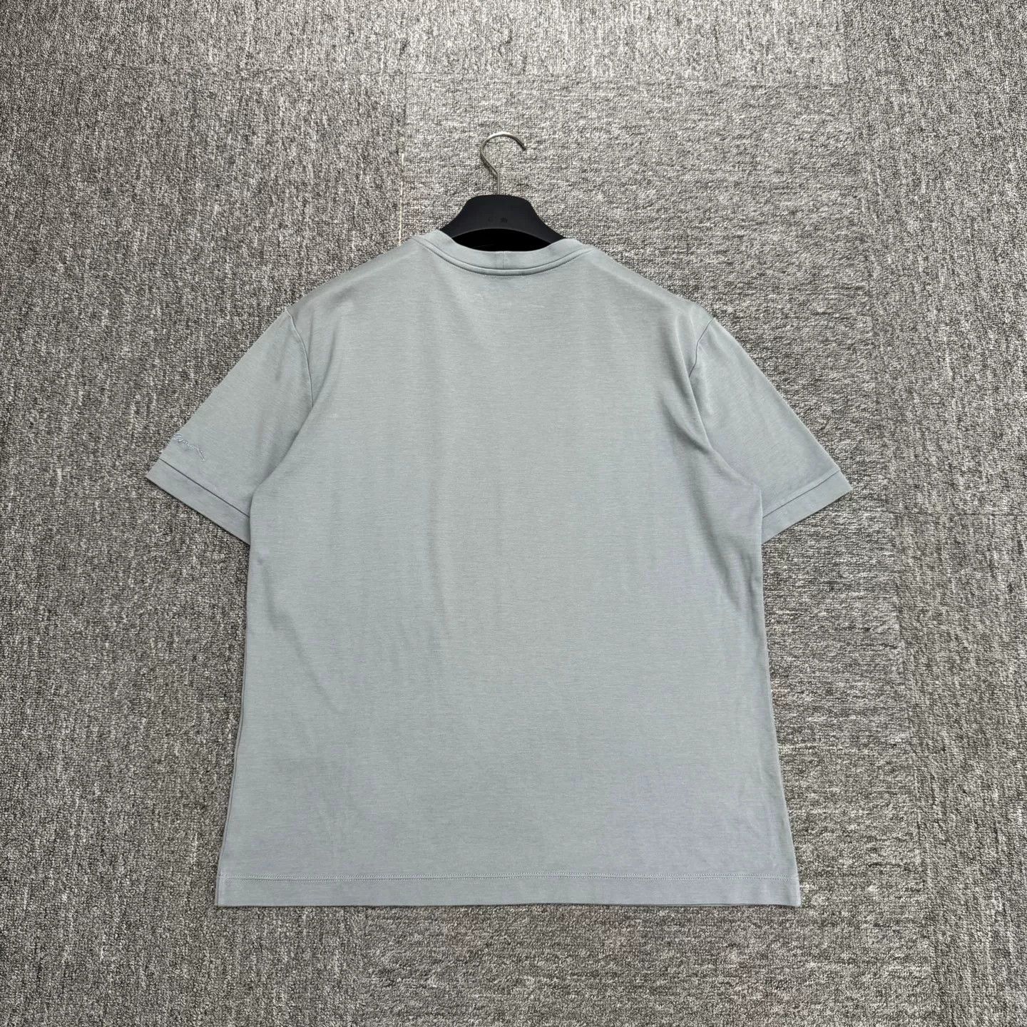 Giorgio Armani Giorgio Armani Embroidered Logo T-Shirt Size M Size US M / EU 48-50 / 2 - 7 Thumbnail