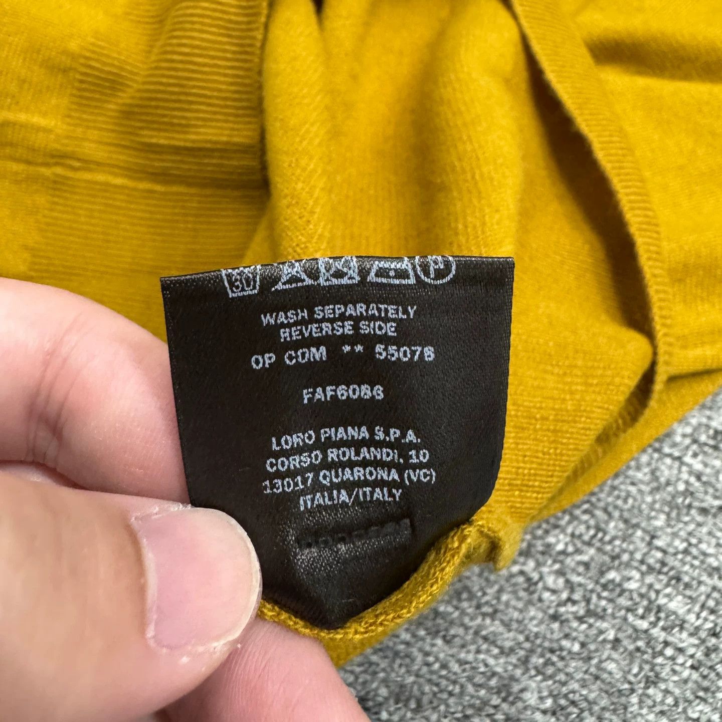 Loro Piana Loro Piana Baby Cashmere Crewneck Sweater Size M Size US M / EU 48-50 / 2 - 5 Thumbnail