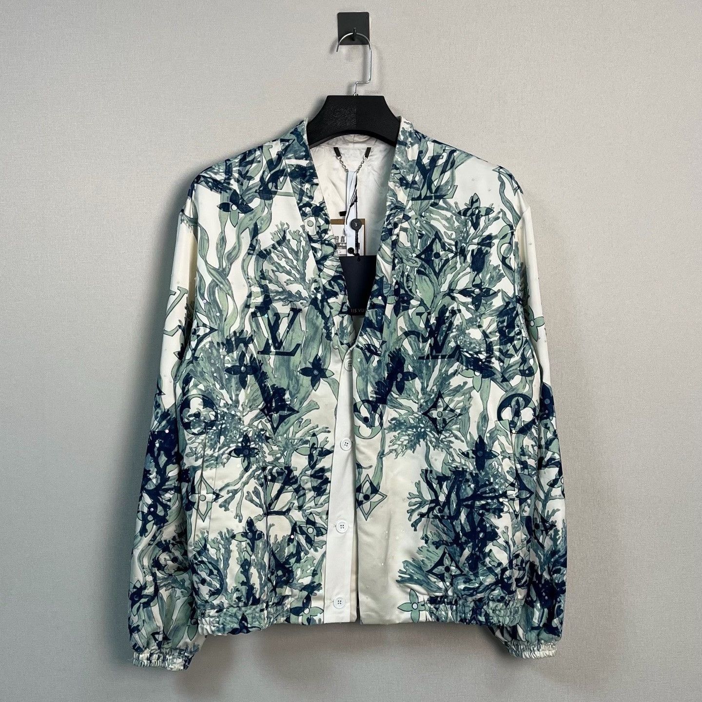 Louis Vuitton Louis Vuitton Coral Reef Print Light Jacket Size L Size US L / EU 52-54 / 3 - 2 Thumbnail