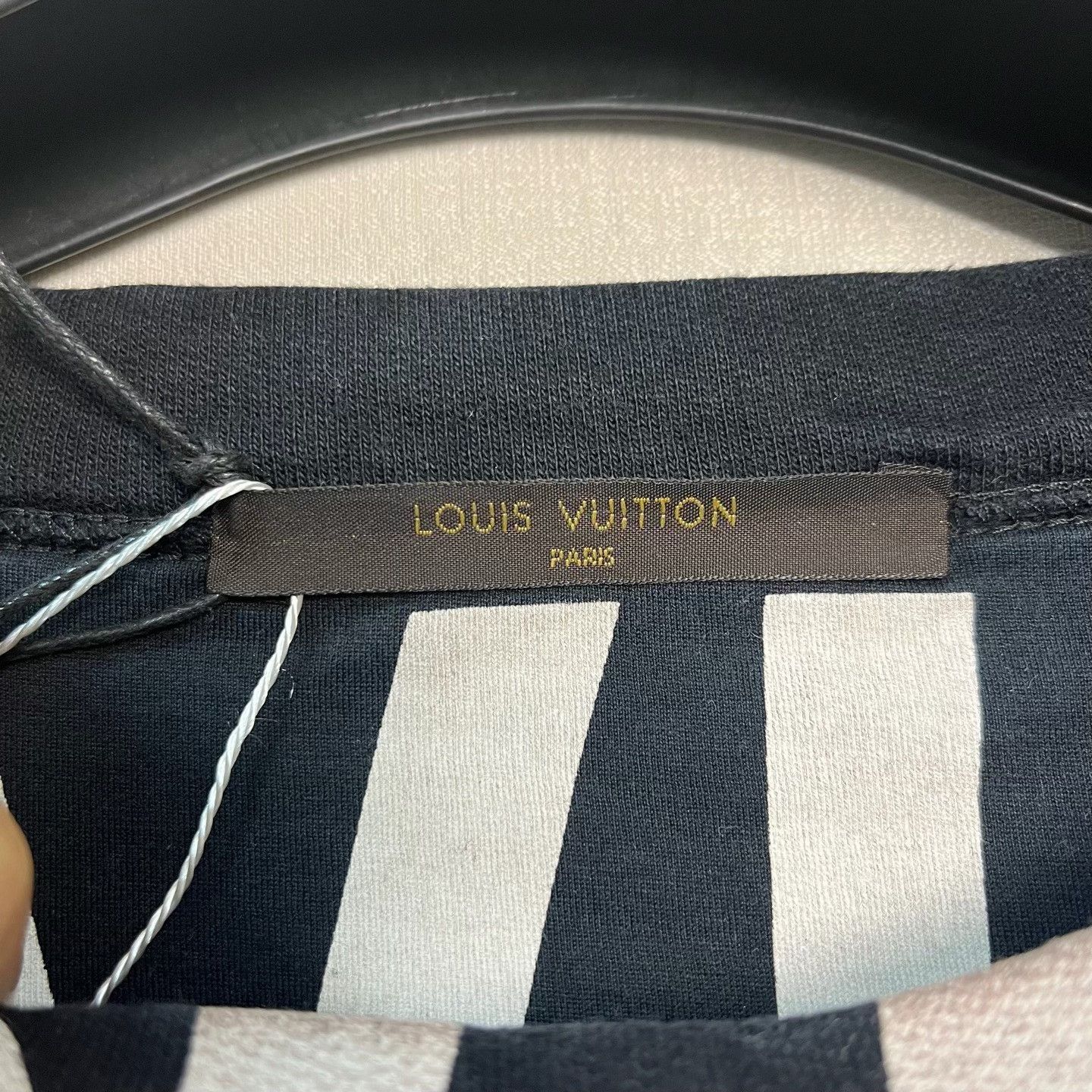 Louis Vuitton Louis Vuitton x Fragment Logo Sweatshirt Size L Size US L / EU 52-54 / 3 - 4 Thumbnail