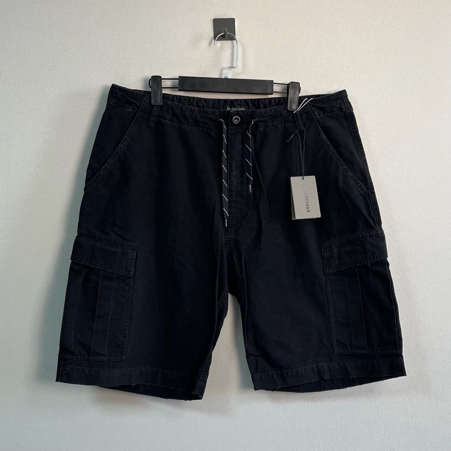 Balenciaga Balenciaga Washed Cargo Shorts Size XS Size US 28 / EU 44 - 2 Thumbnail