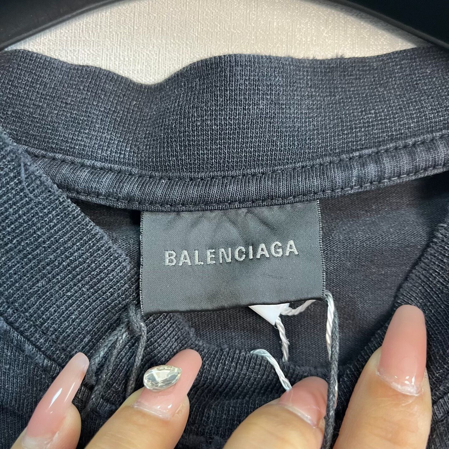 Balenciaga Balenciaga Logo Tape Long Sleeve T-Shirt Size S Size US S / EU 44-46 / 1 - 4 Thumbnail