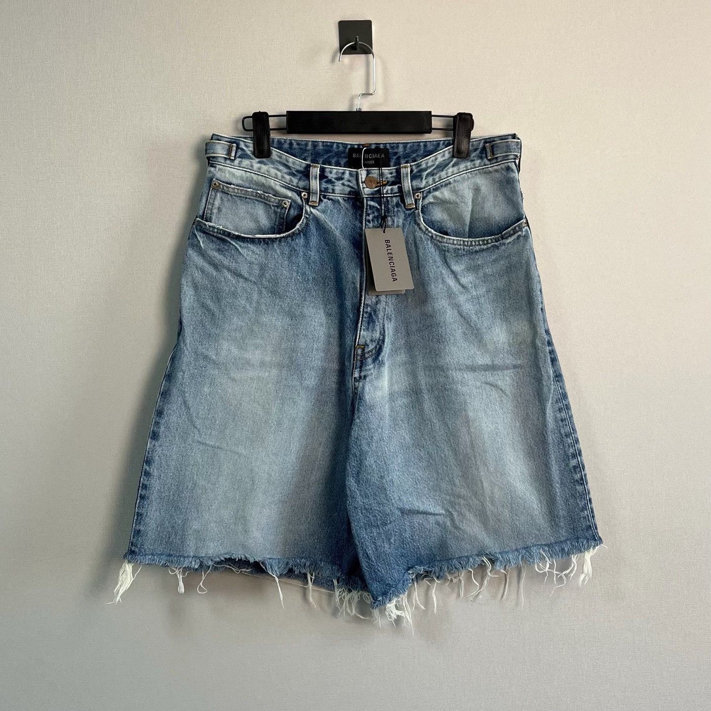 Balenciaga Balenciaga Distressed Denim Shorts Size S Size US 30 / EU 46 - 2 Thumbnail