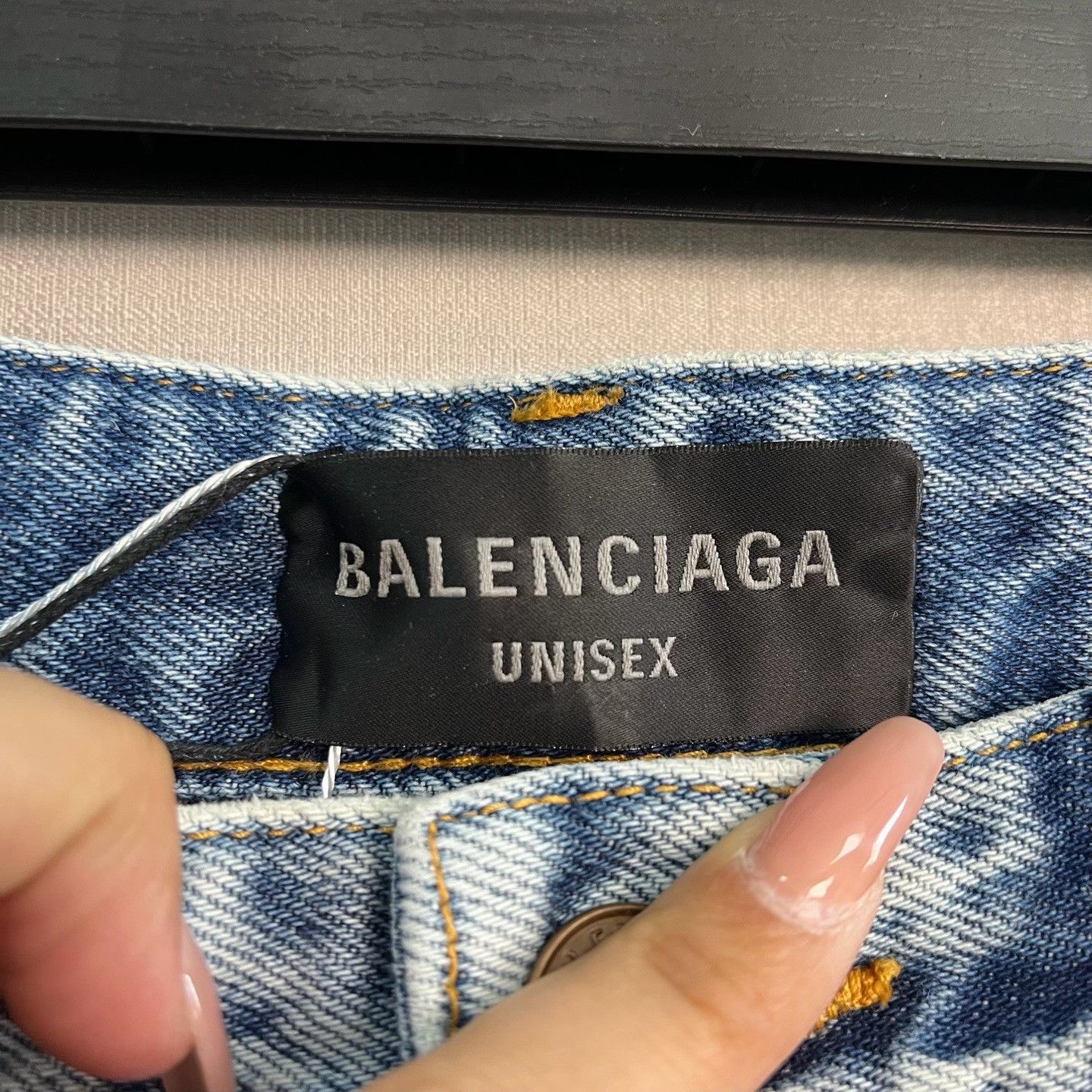 Balenciaga Balenciaga Distressed Denim Shorts Size S Size US 30 / EU 46 - 4 Thumbnail