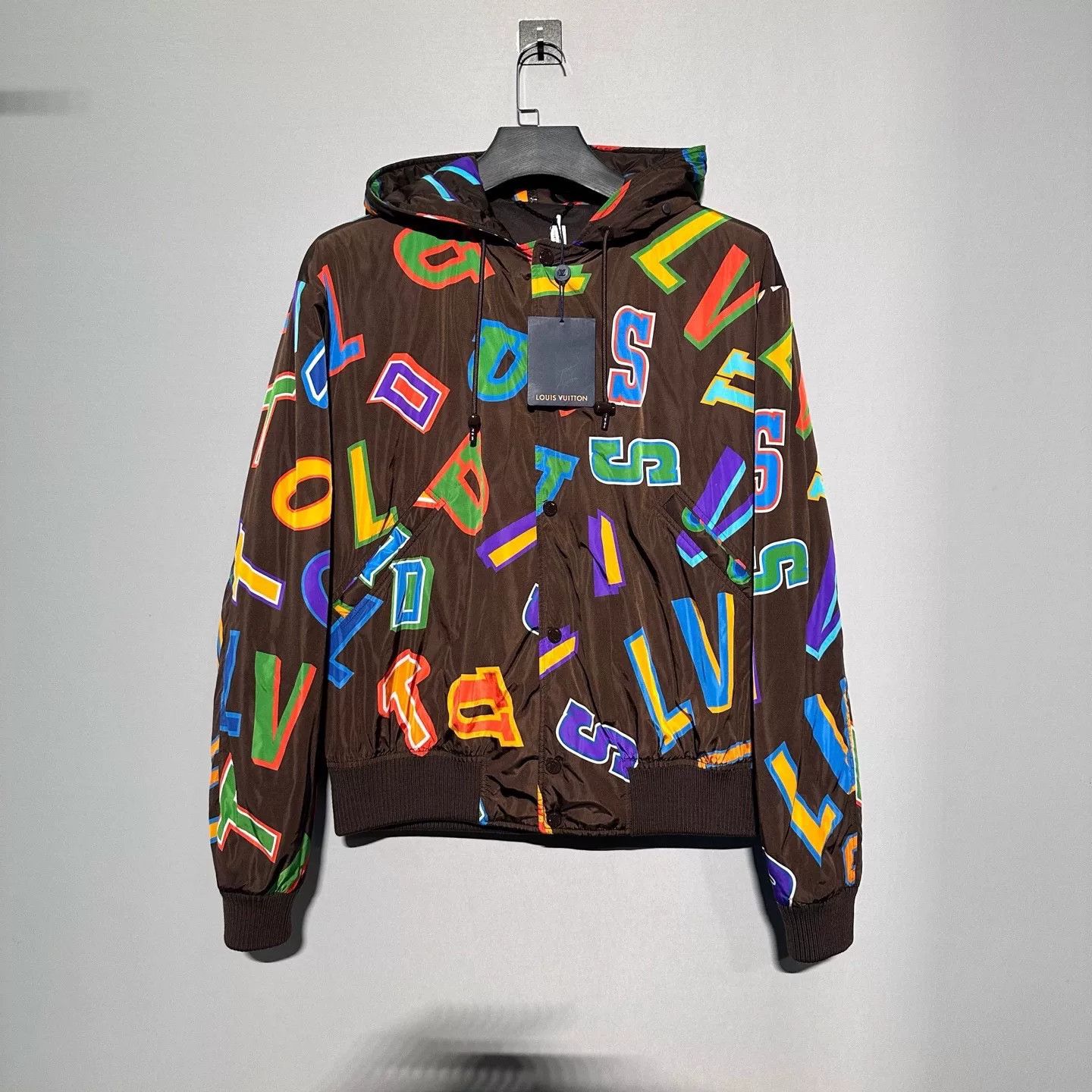 Louis Vuitton Louis Vuitton x NBA Logo Hooded Jacket Size S Size US S / EU 44-46 / 1 - 2 Thumbnail