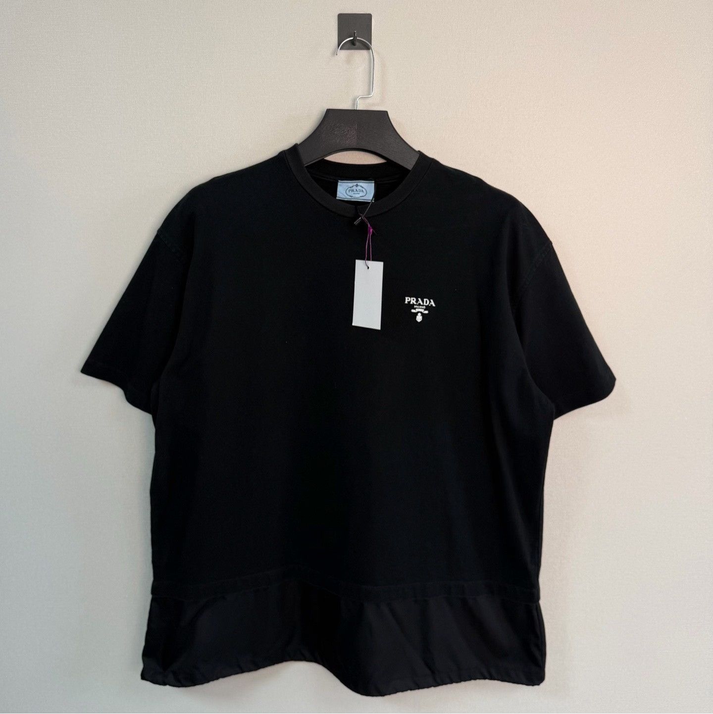 Prada Prada Logo Patch T-Shirt Size L Size US L / EU 52-54 / 3 - 2 Thumbnail