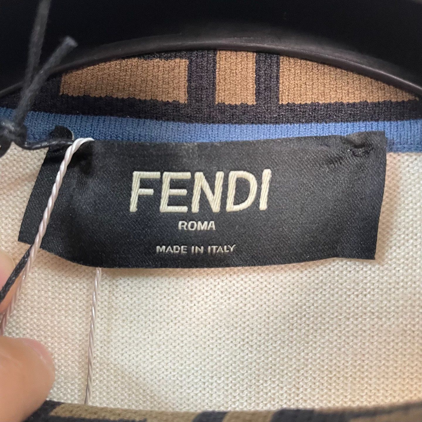 Fendi Fendi FF Logo Collar Knit Sweater Size M Size US M / EU 48-50 / 2 - 4 Thumbnail