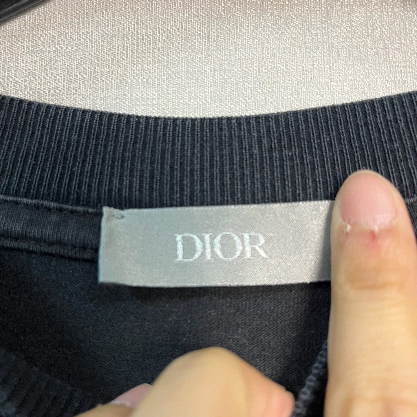 Dior Dior Rose Embroidery T-Shirt Size L Size US L / EU 52-54 / 3 - 4 Thumbnail