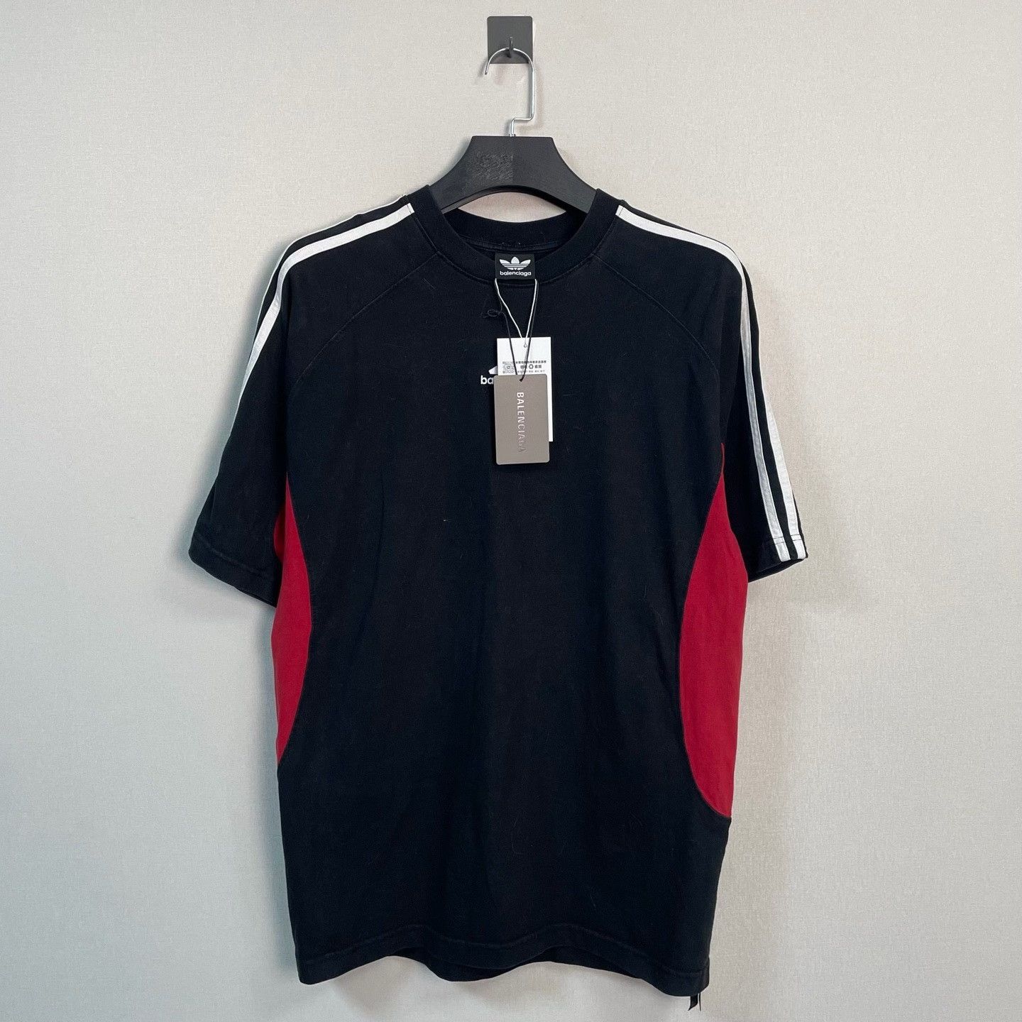 Adidas × Balenciaga Balenciaga x Adidas Logo T-Shirt Size L Size US L / EU 52-54 / 3 - 2 Thumbnail