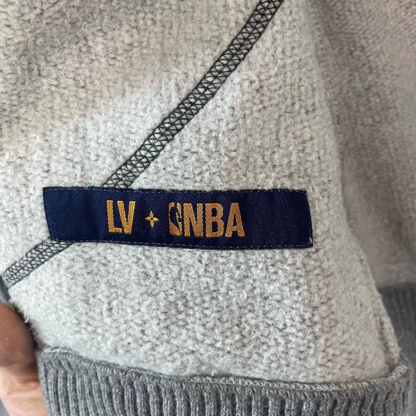 Louis Vuitton Louis Vuitton x NBA Zip Hoodie Size S Size US S / EU 44-46 / 1 - 4 Thumbnail