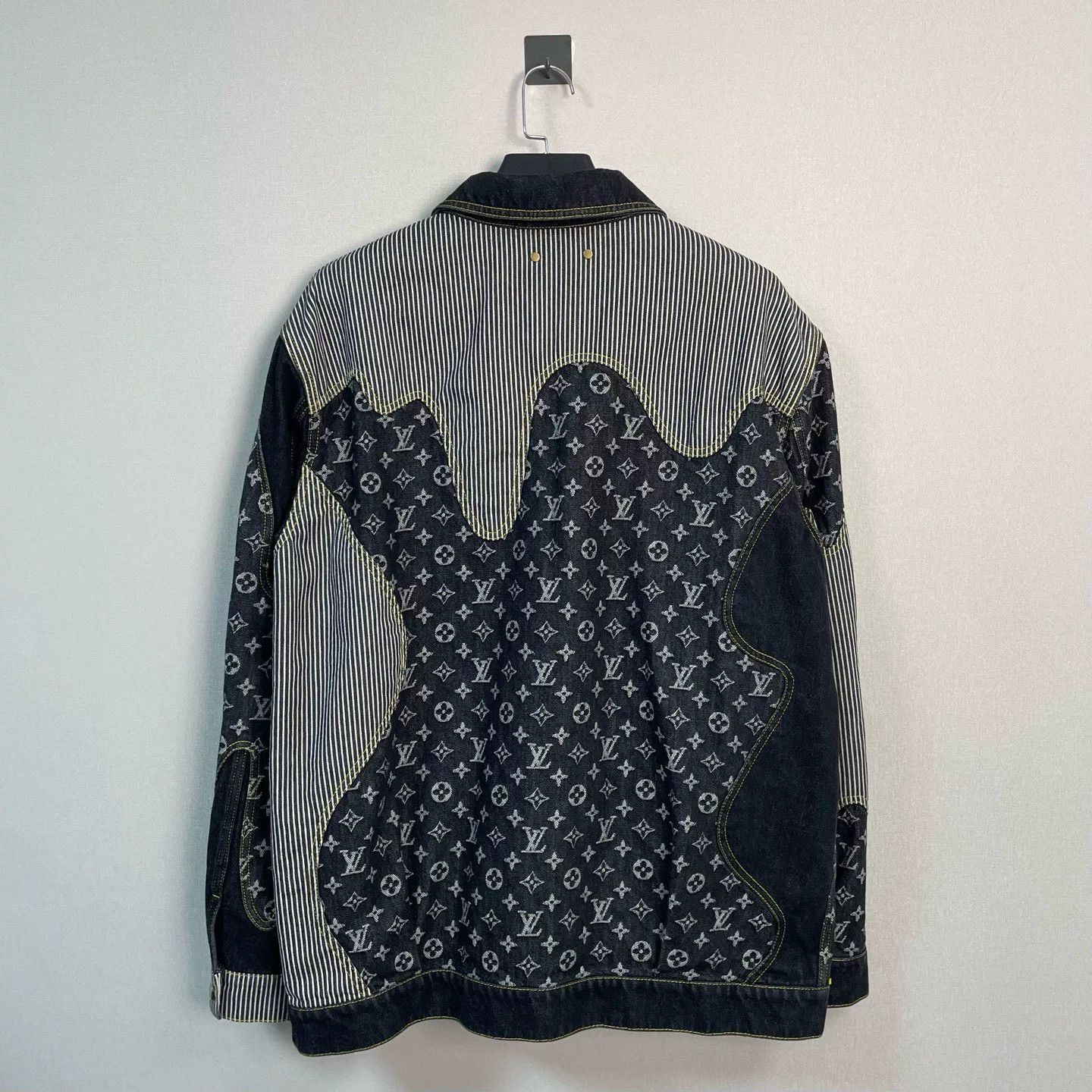 Louis Vuitton Louis Vuitton Monogram Denim Jacket Size L Size US L / EU 52-54 / 3 - 3 Thumbnail