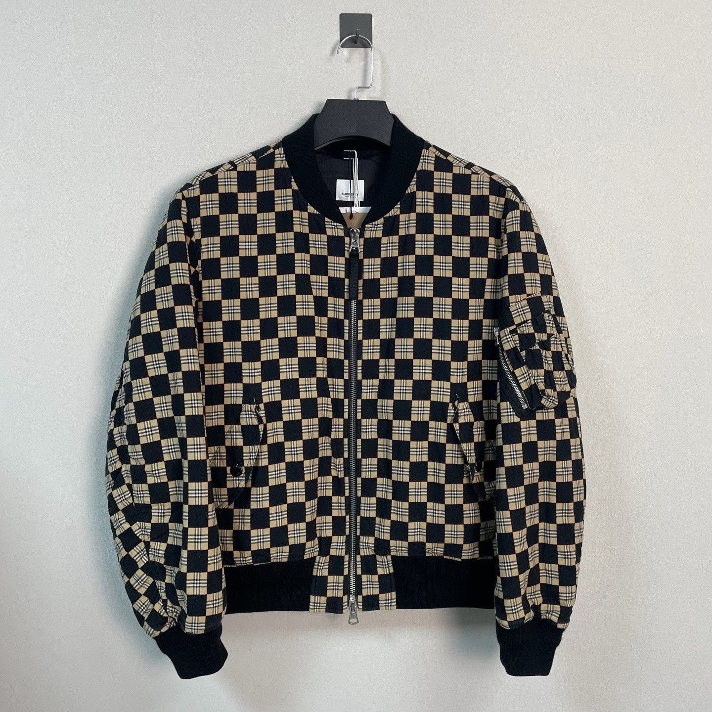 Burberry Burberry Check Print Bomber Jacket Size M Size US M / EU 48-50 / 2 - 2 Thumbnail