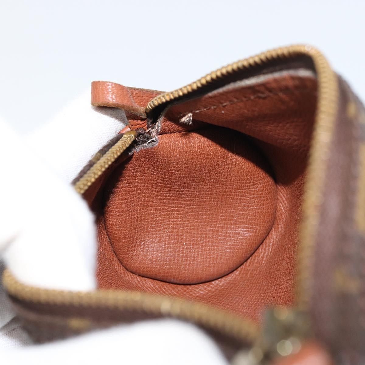 Louis Vuitton Louis Vuitton Papillon Pochette Monogram Canvas Size ONE SIZE - 18 Thumbnail
